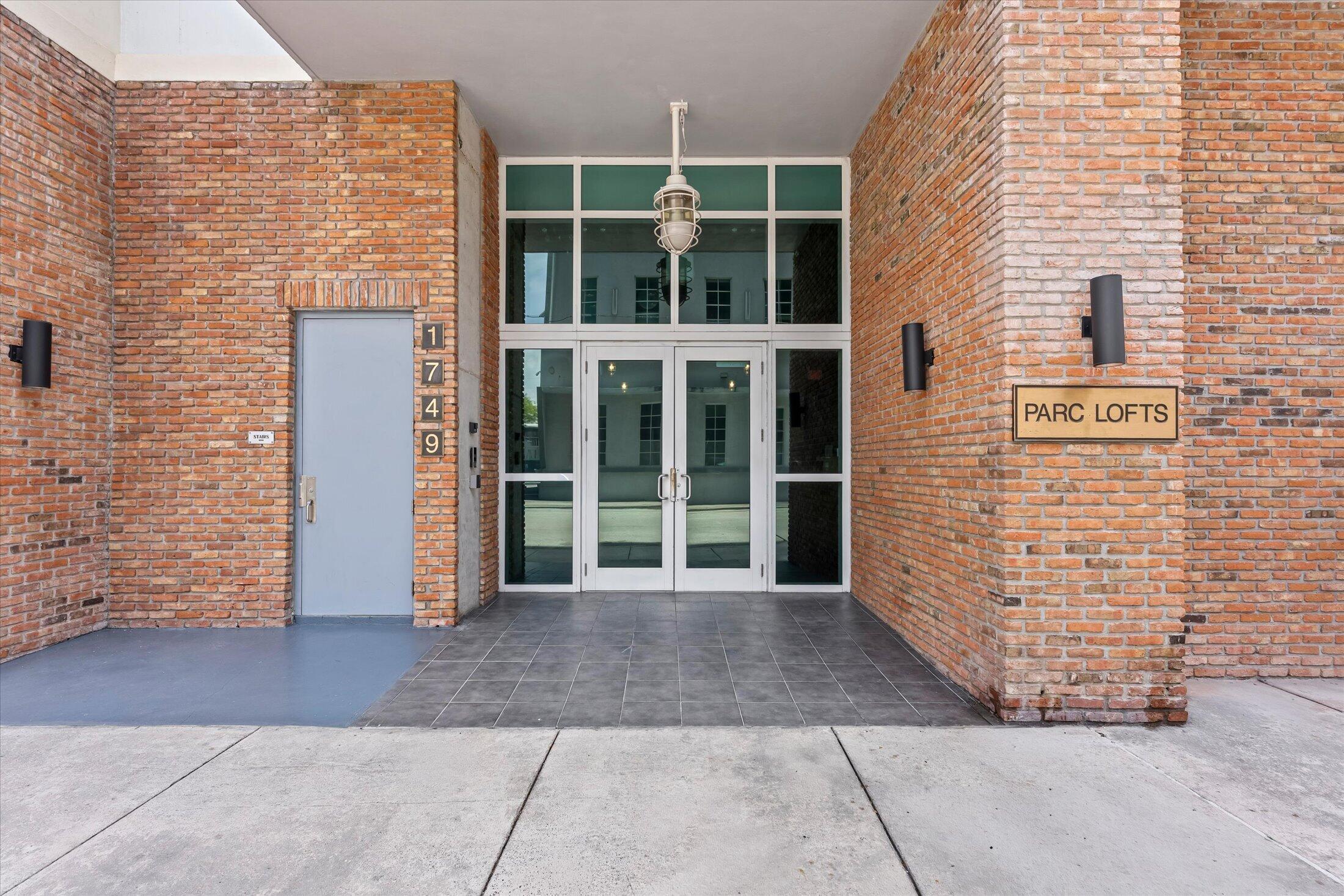 PARC LOFTS CONDO - Residential Lease
