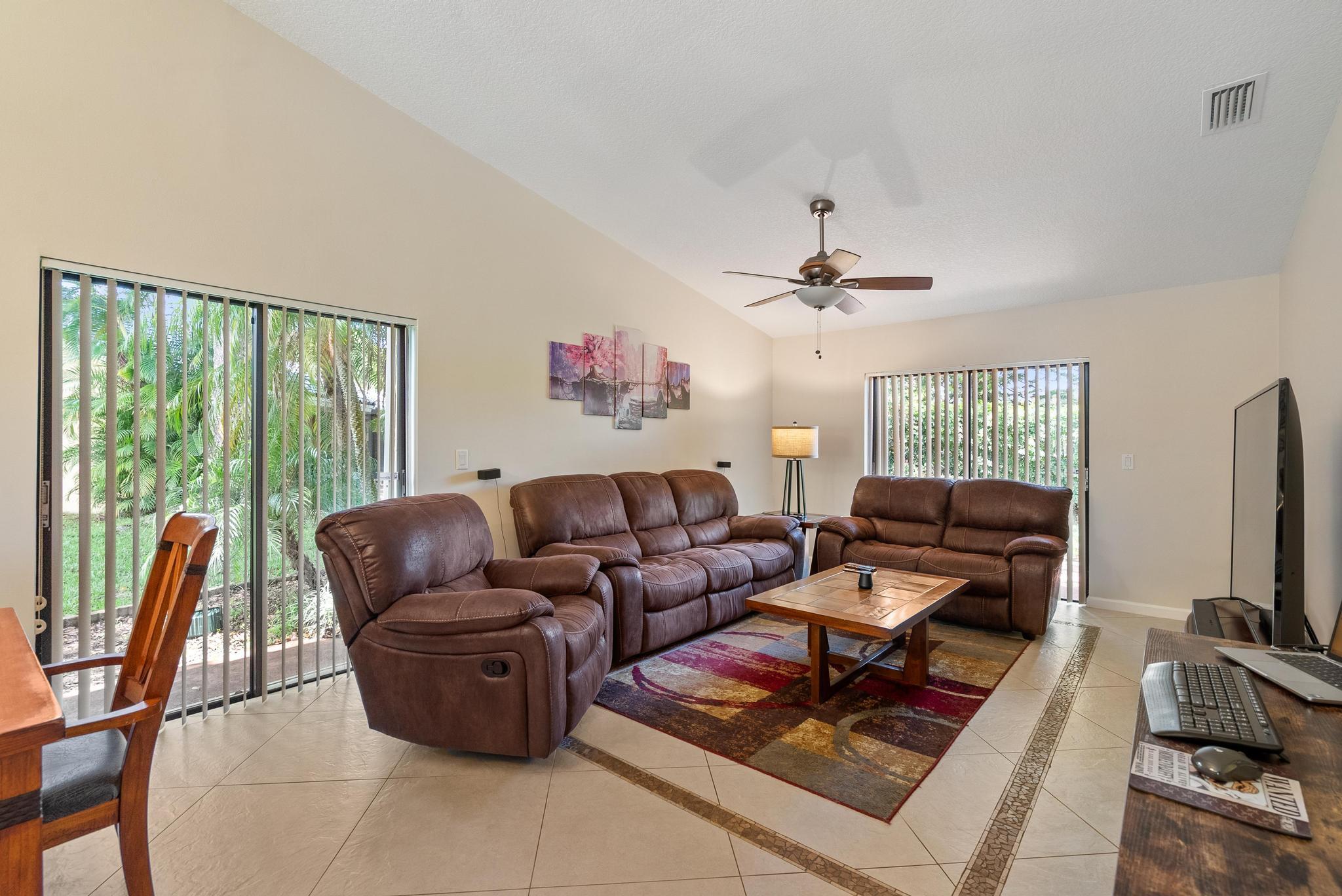 THORNHILL GLEN - Residential