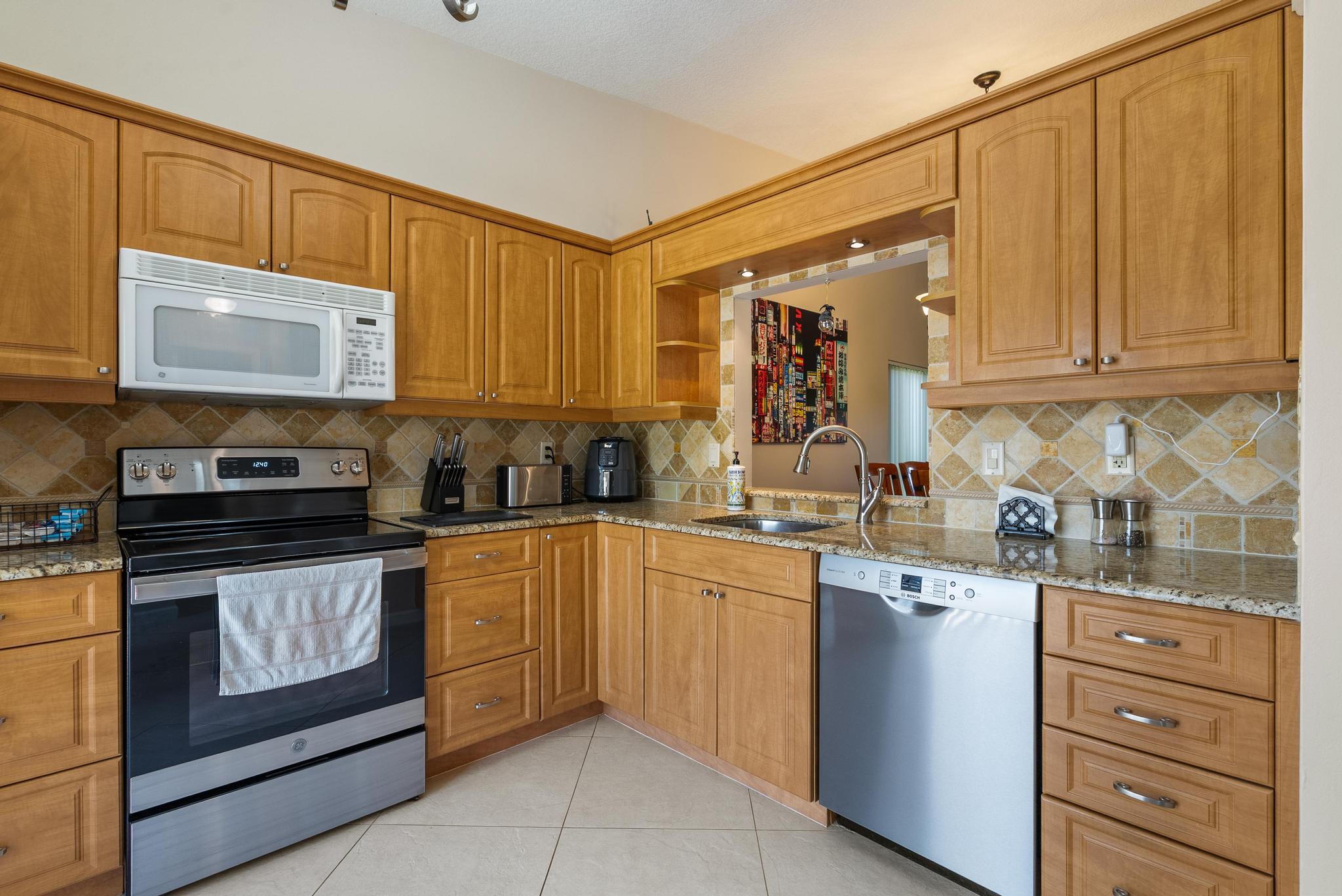 THORNHILL GLEN - Residential
