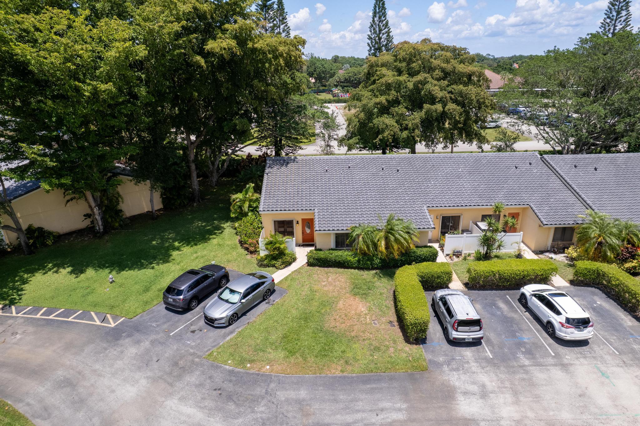 THORNHILL GLEN - Residential