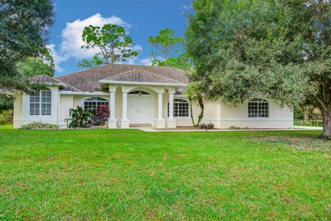 Featured picture for the property R10755376