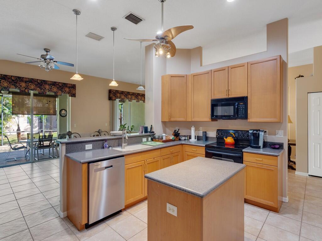 Lindsey Lanes - Residential