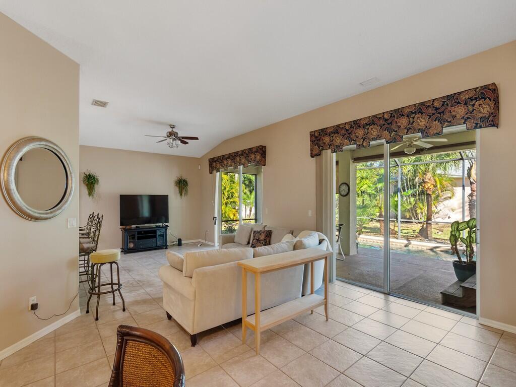 Lindsey Lanes - Residential