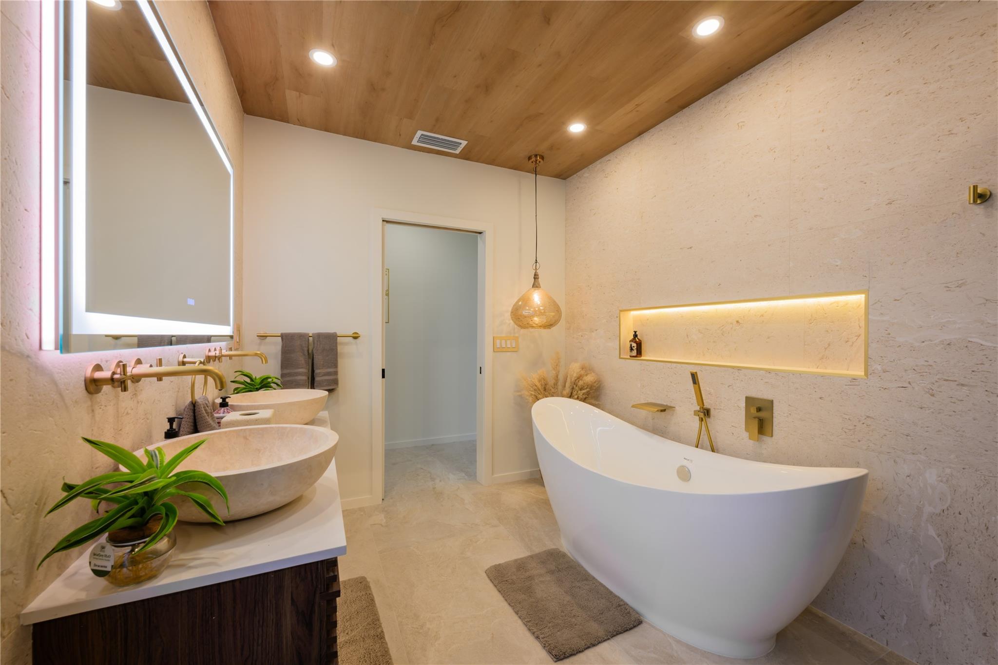 SHERWOOD PARK - Residential Lease
