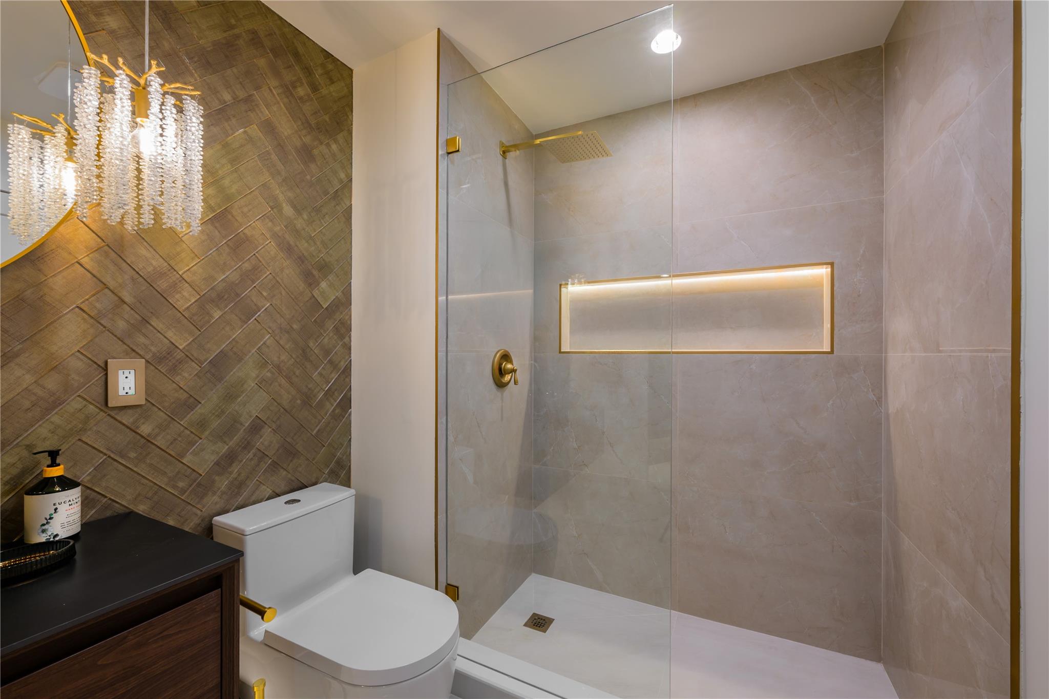 SHERWOOD PARK - Residential Lease
