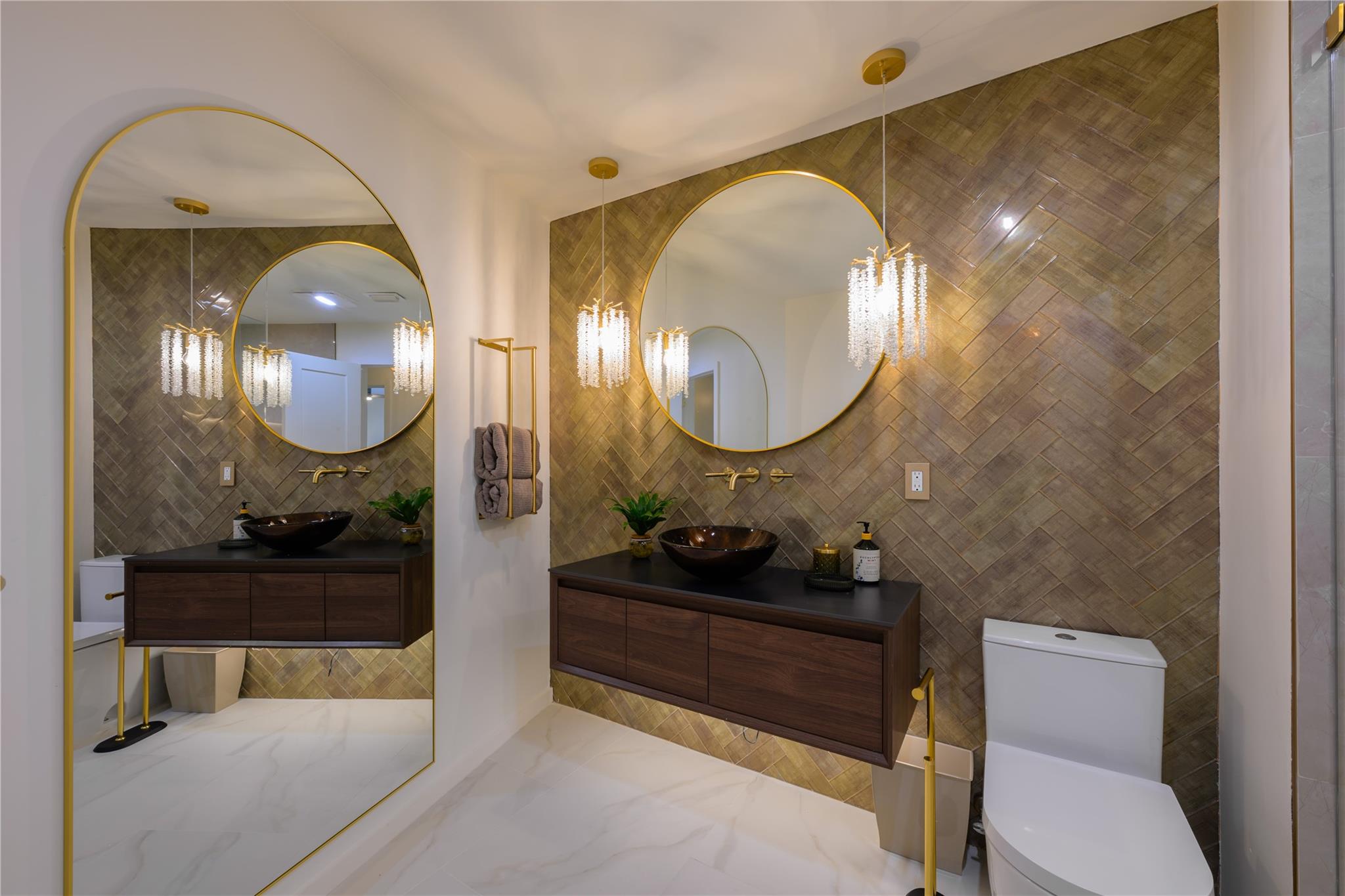 SHERWOOD PARK - Residential Lease