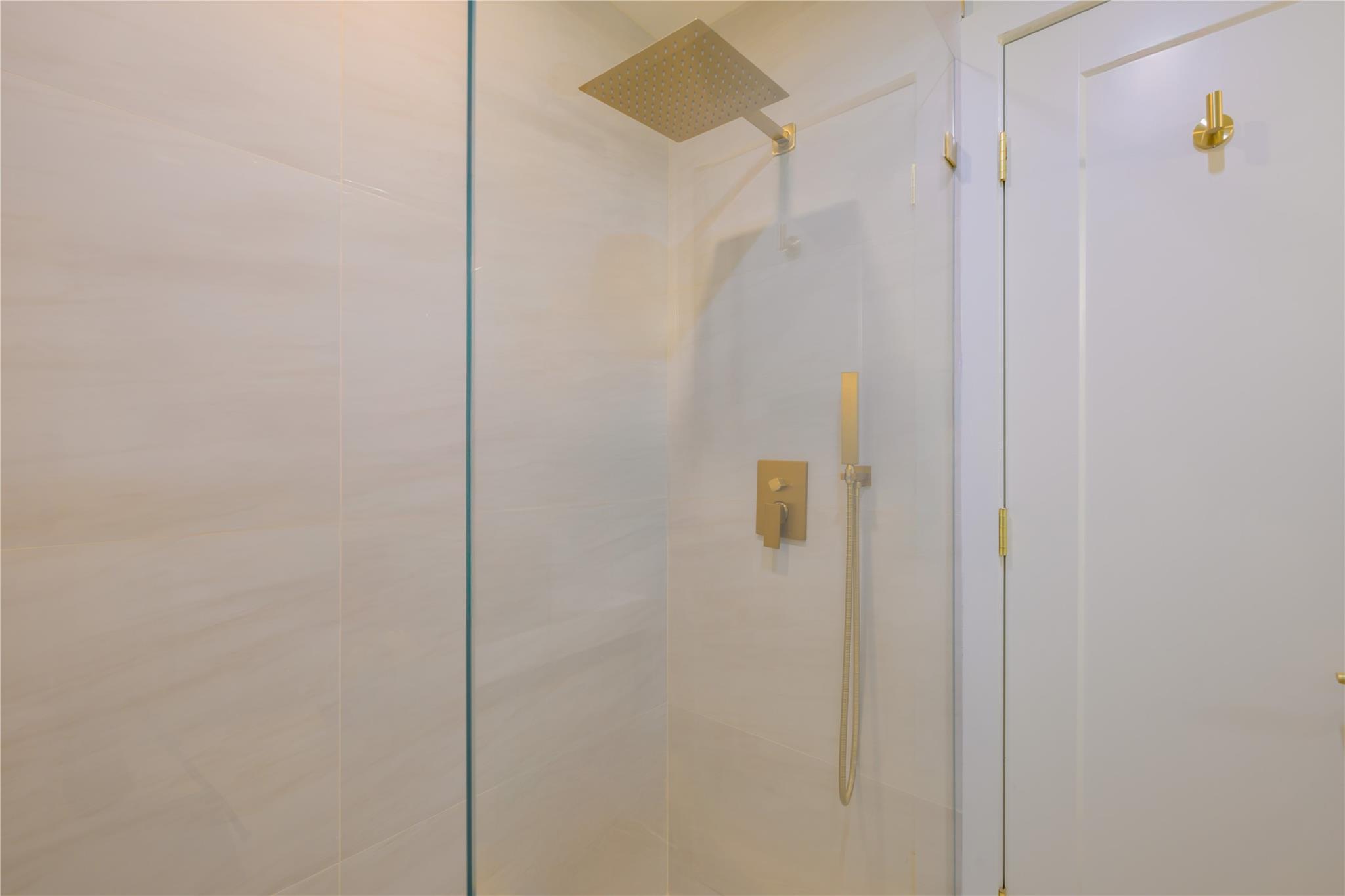 SHERWOOD PARK - Residential Lease