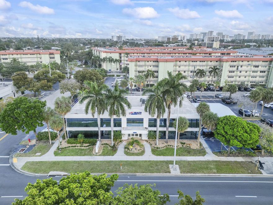 10,000 sq ft Free standing office building on Federal Highway in key Ft Lauderdale location!