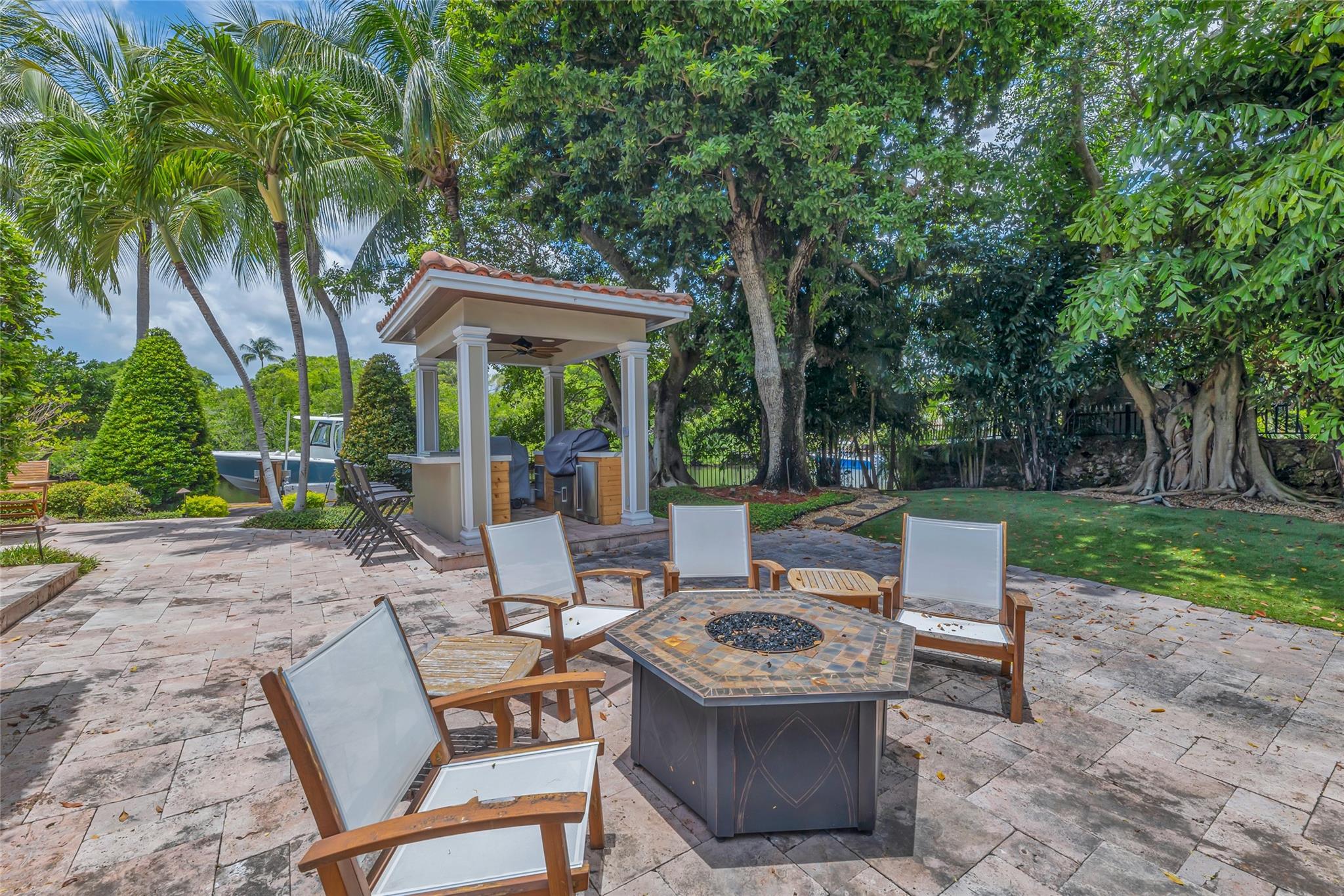 Victoria Isles 15-67 B - Residential