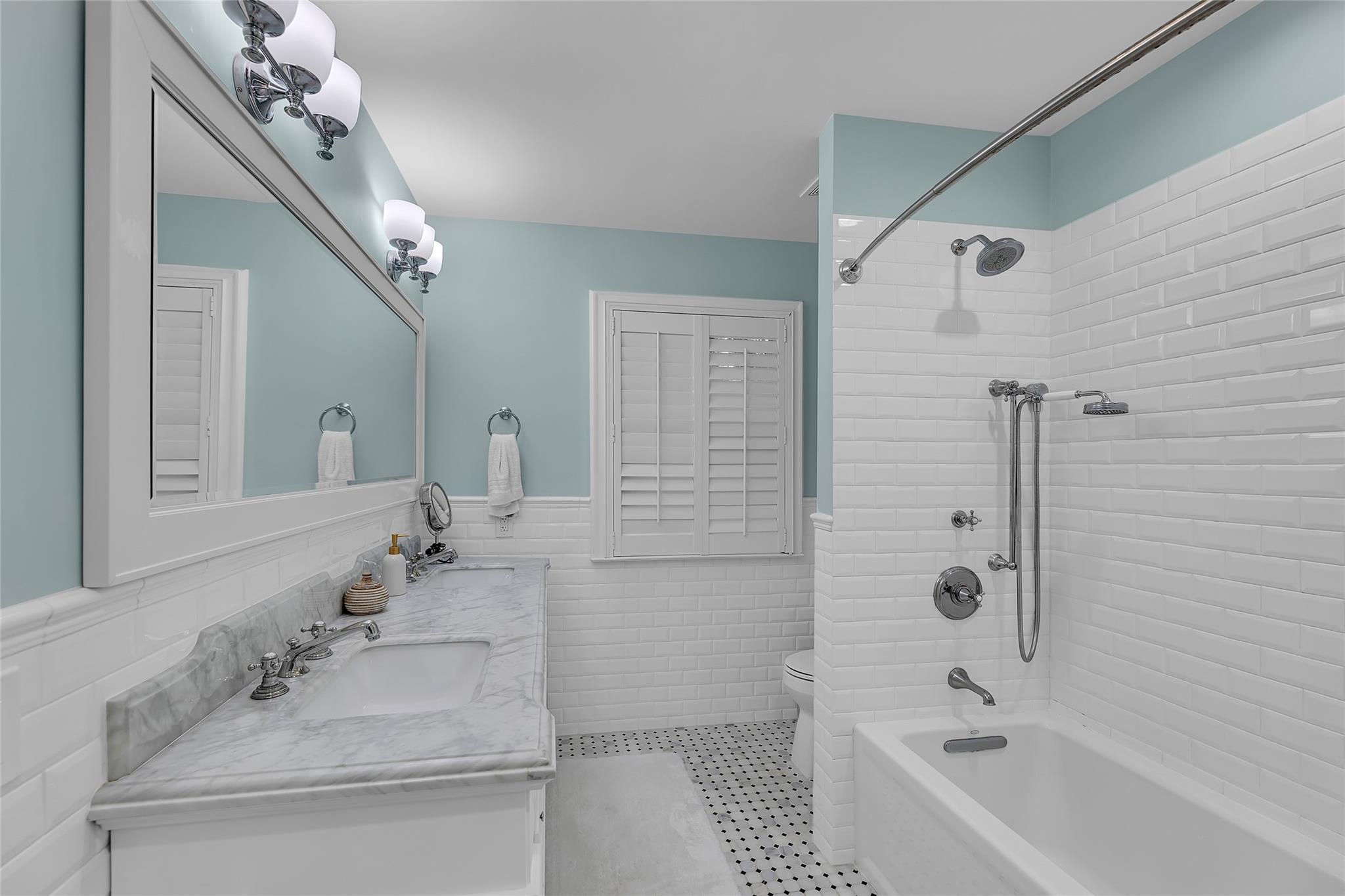 Victoria Isles 15-67 B - Residential