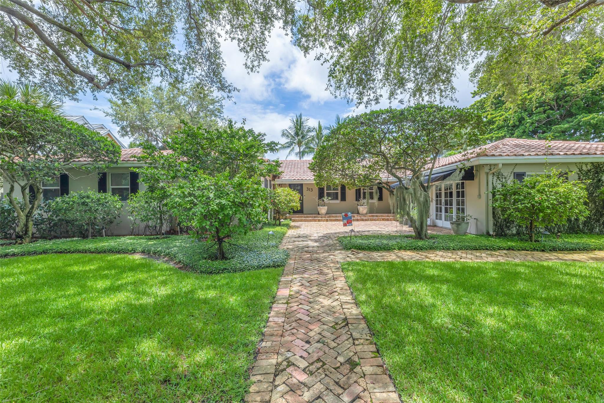 Victoria Isles 15-67 B - Residential