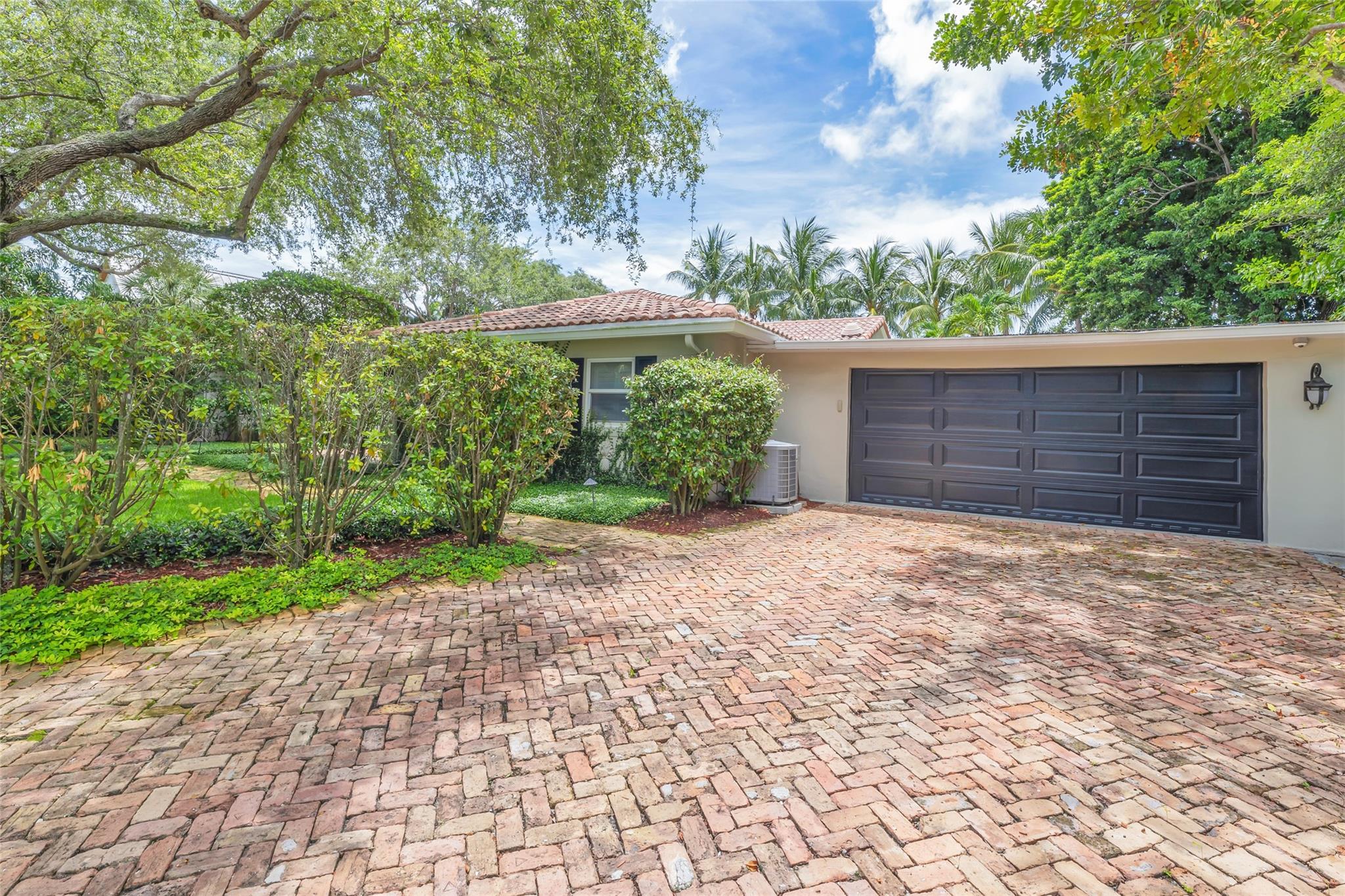 Victoria Isles 15-67 B - Residential