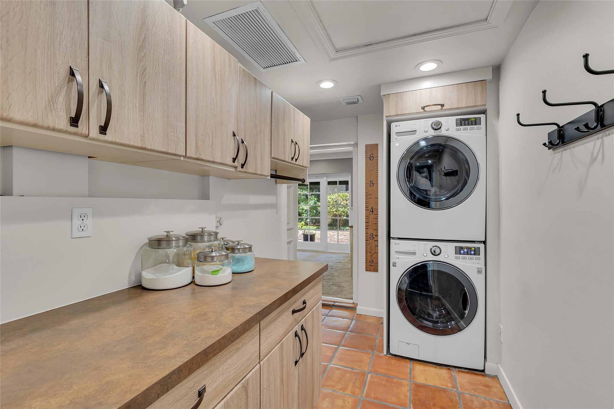 Victoria Isles 15-67 B - Residential