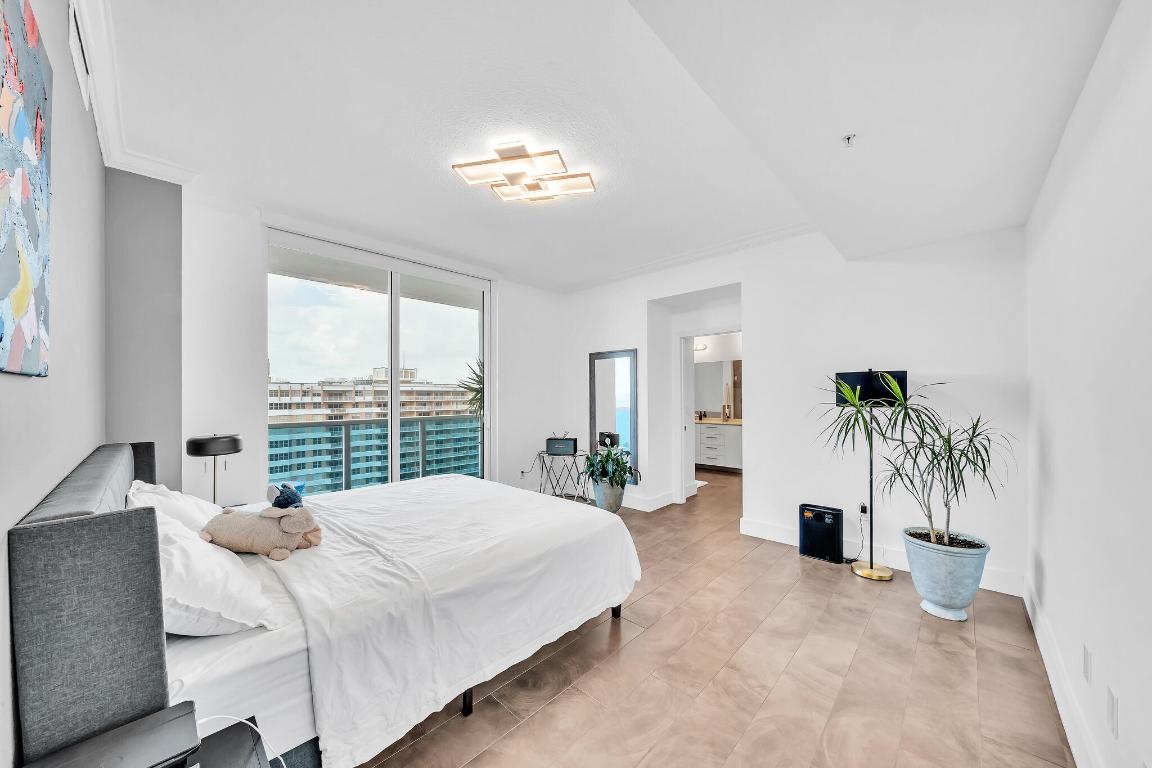 OCEAN MARINE YACHT CLUB CONDO - Residential Lease