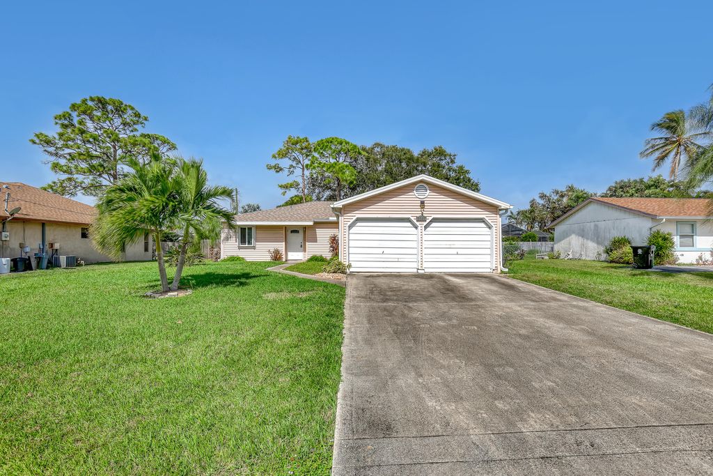 Photo of 2361 SE Melaleuca Boulevard, Port Saint Lucie, FL 34952 (MLS # R11033838)