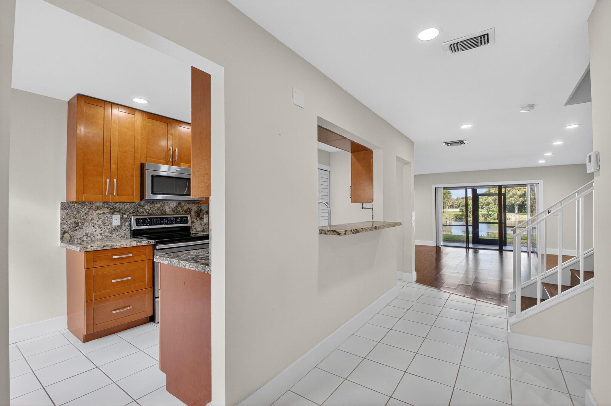 HORIZONS OF BOCA LAGO CON - Residential Lease