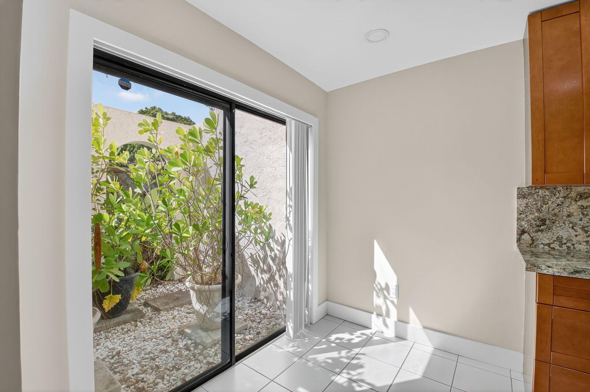 HORIZONS OF BOCA LAGO CON - Residential Lease