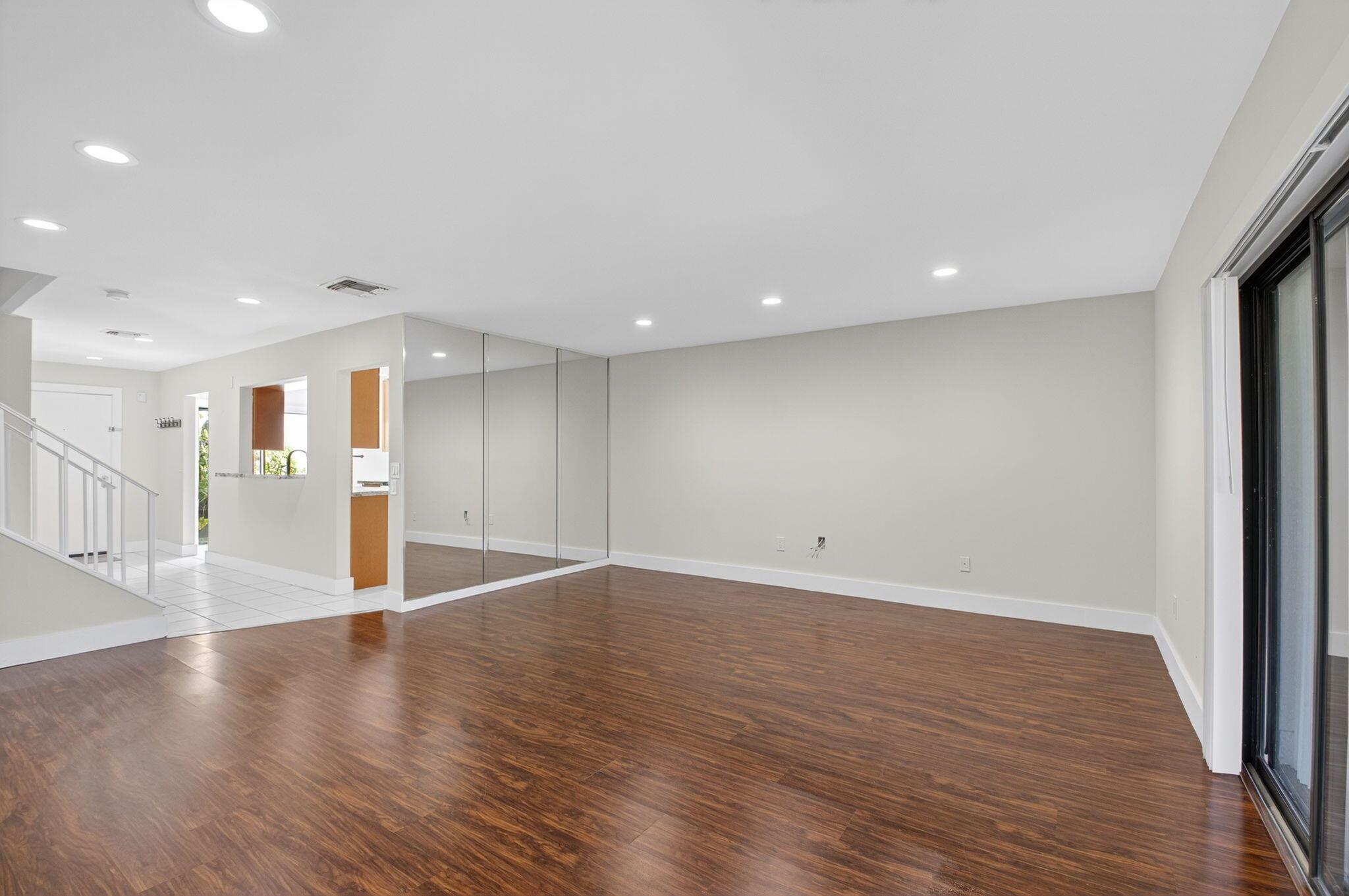 HORIZONS OF BOCA LAGO CON - Residential Lease