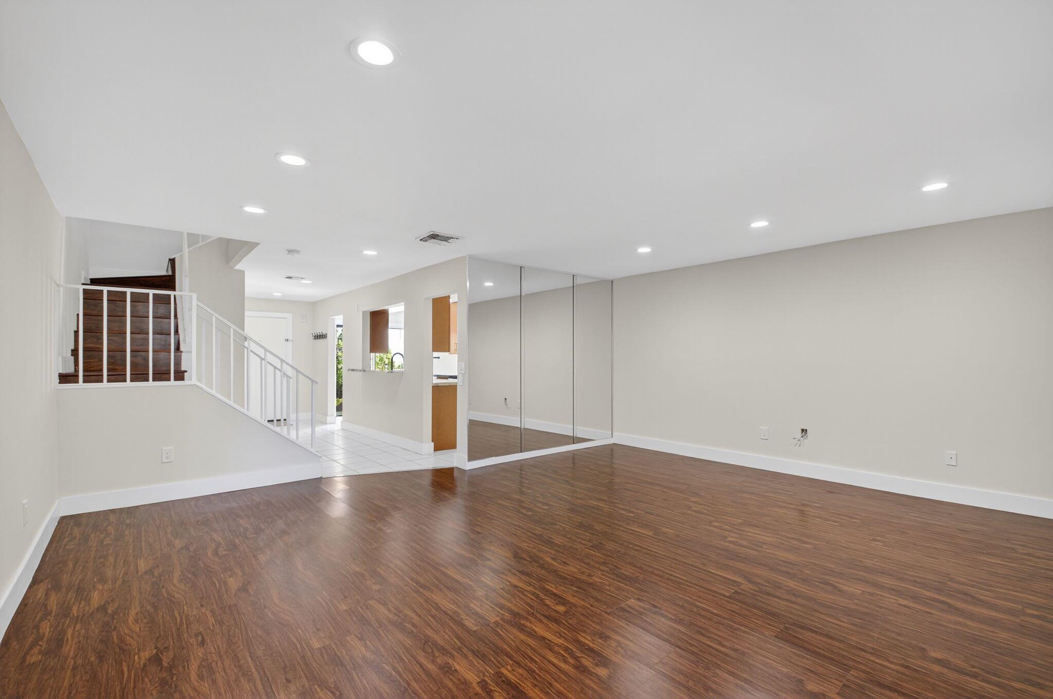 HORIZONS OF BOCA LAGO CON - Residential Lease