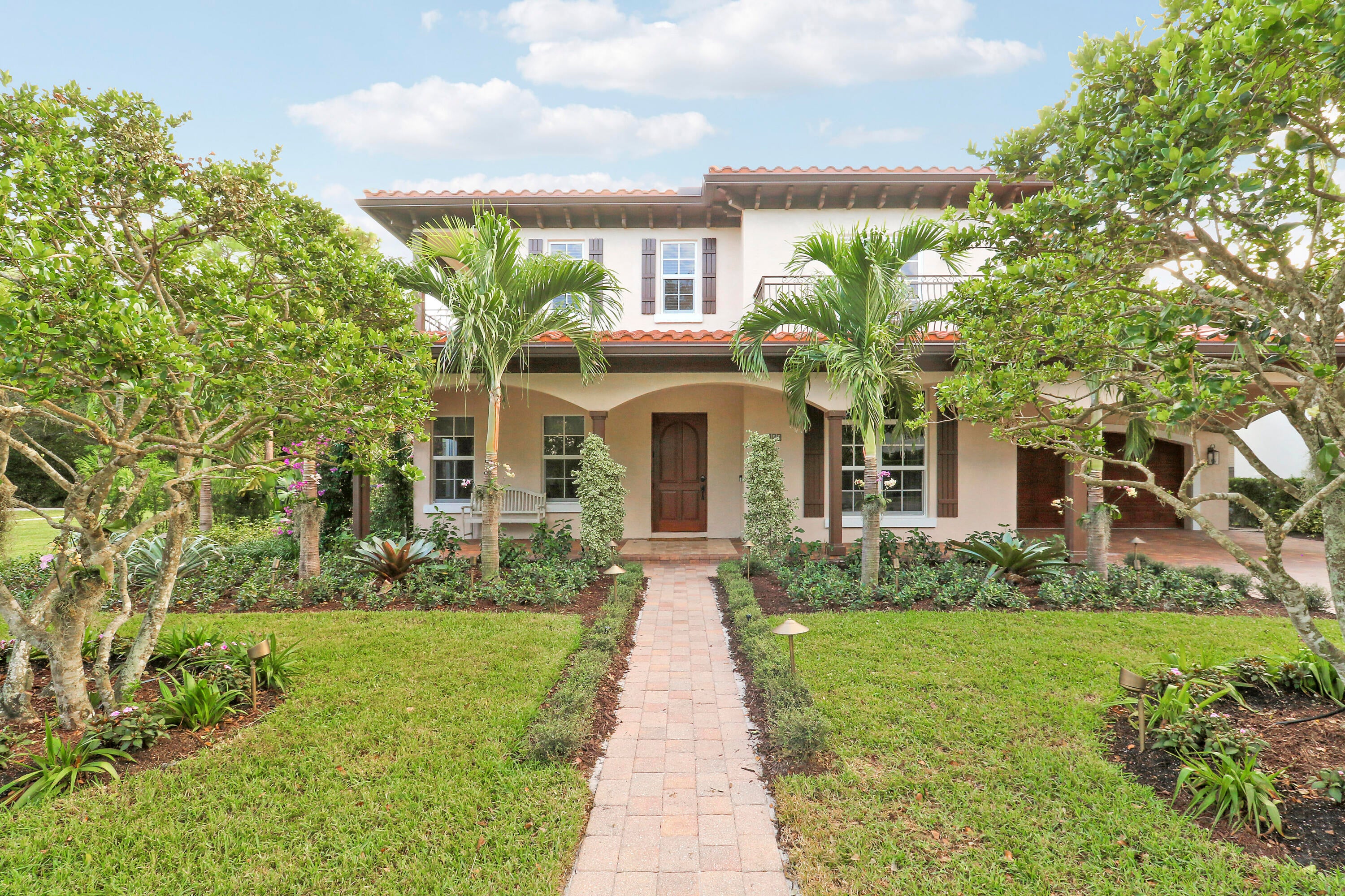 142 SEGOVIA Way