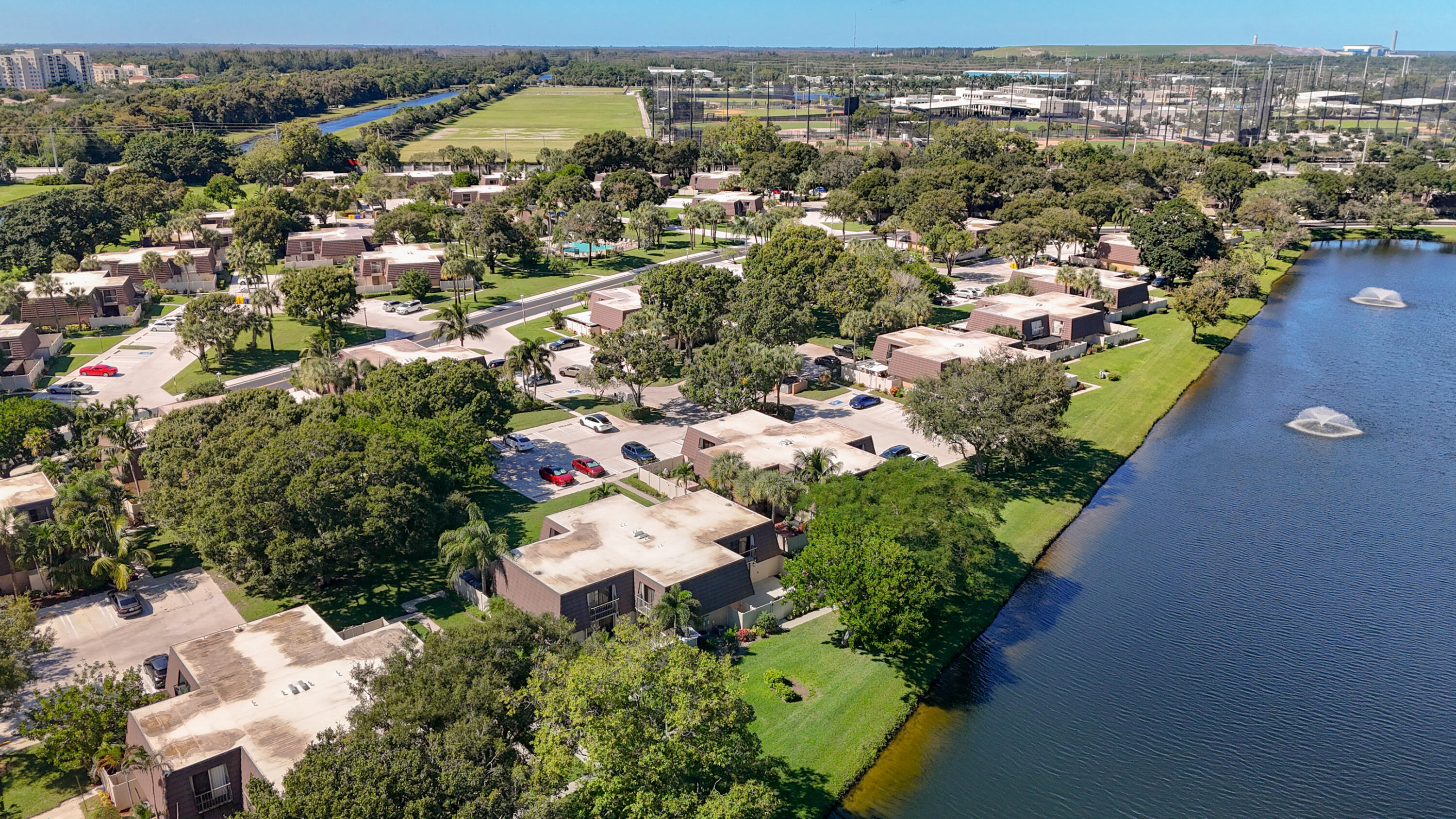 HERITAGE VILLAGE OF P B L - Residential