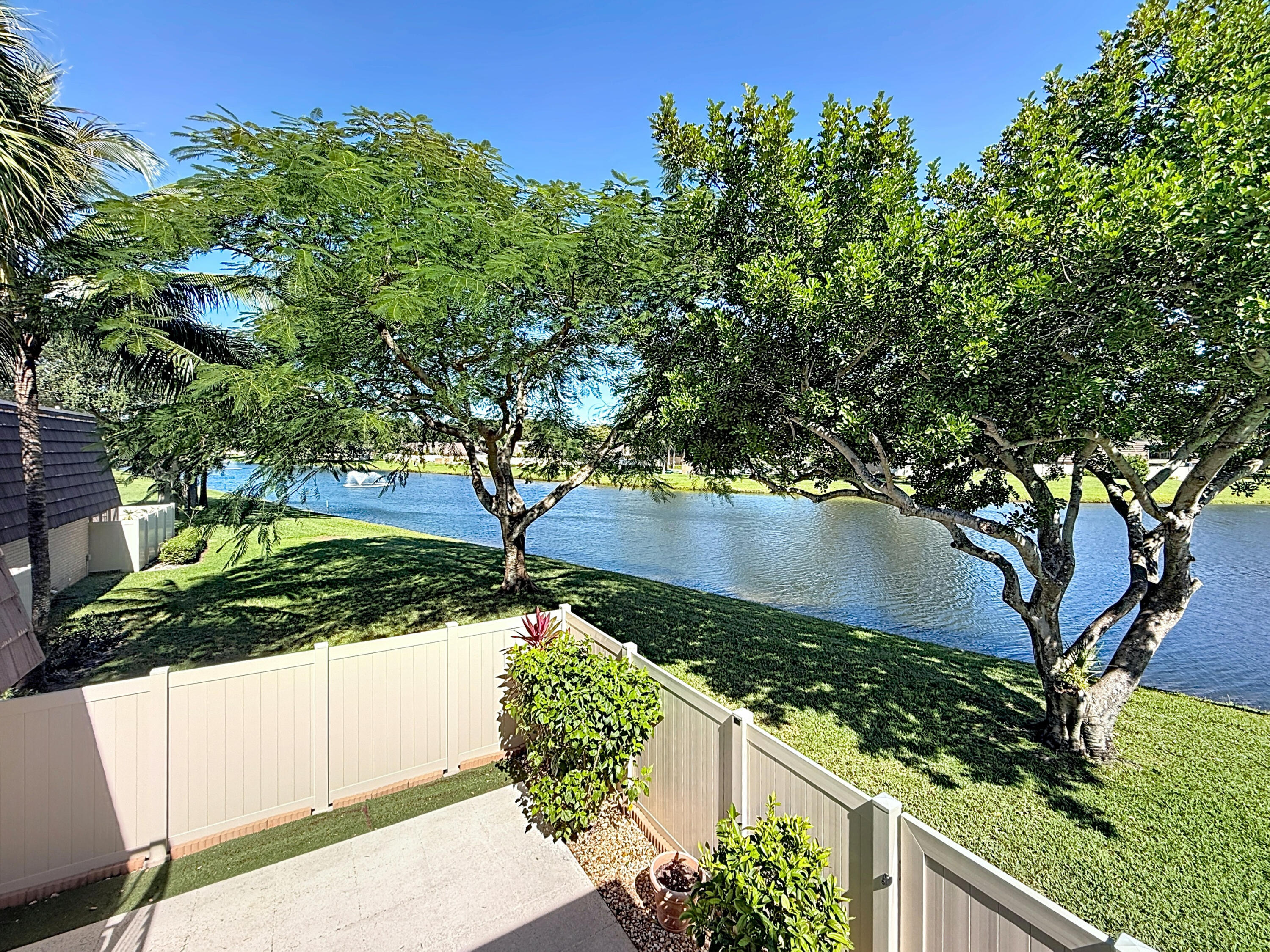 HERITAGE VILLAGE OF P B L - Residential