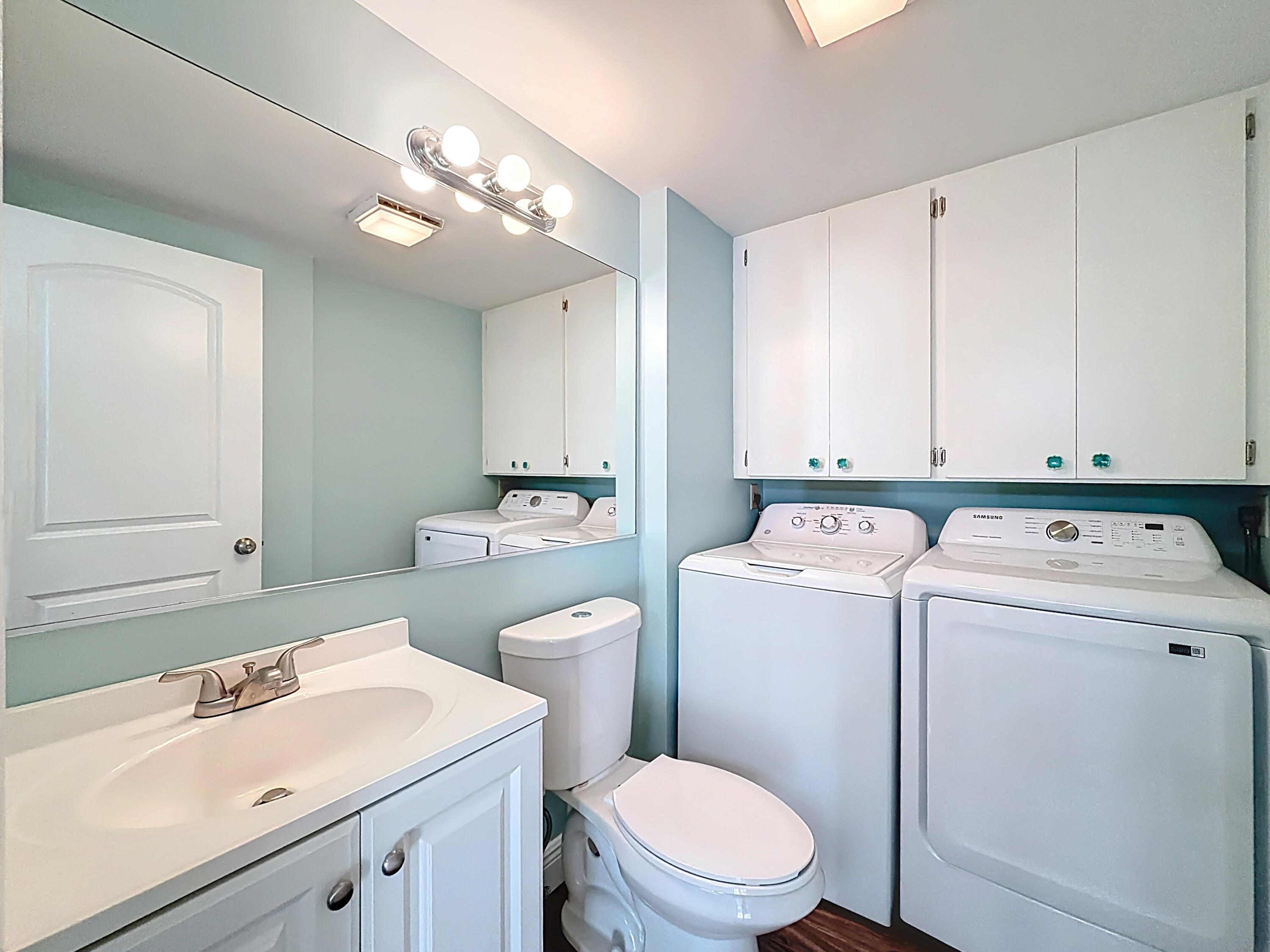 HERITAGE VILLAGE OF P B L - Residential