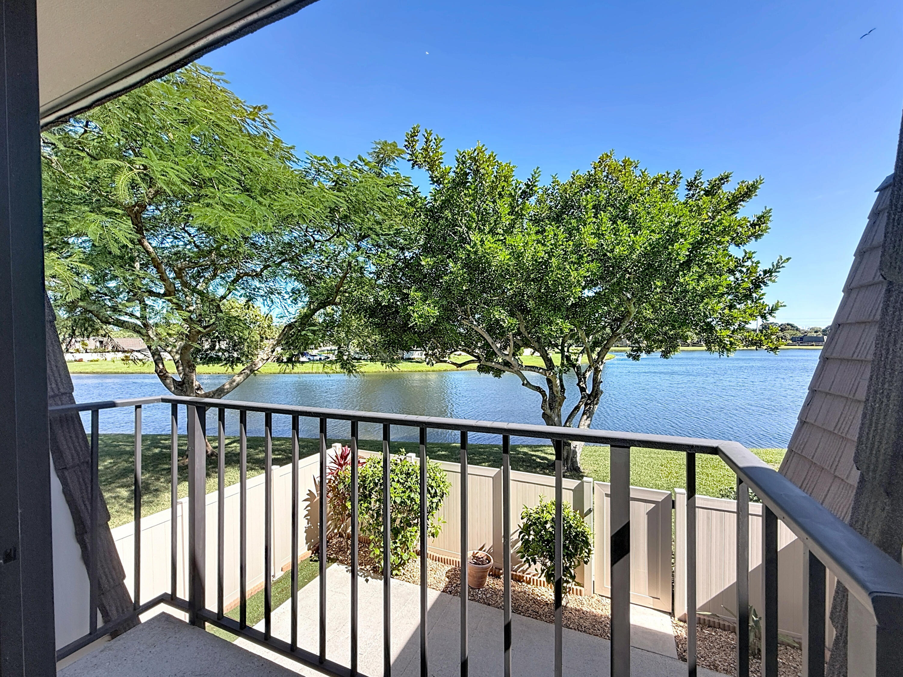 HERITAGE VILLAGE OF P B L - Residential