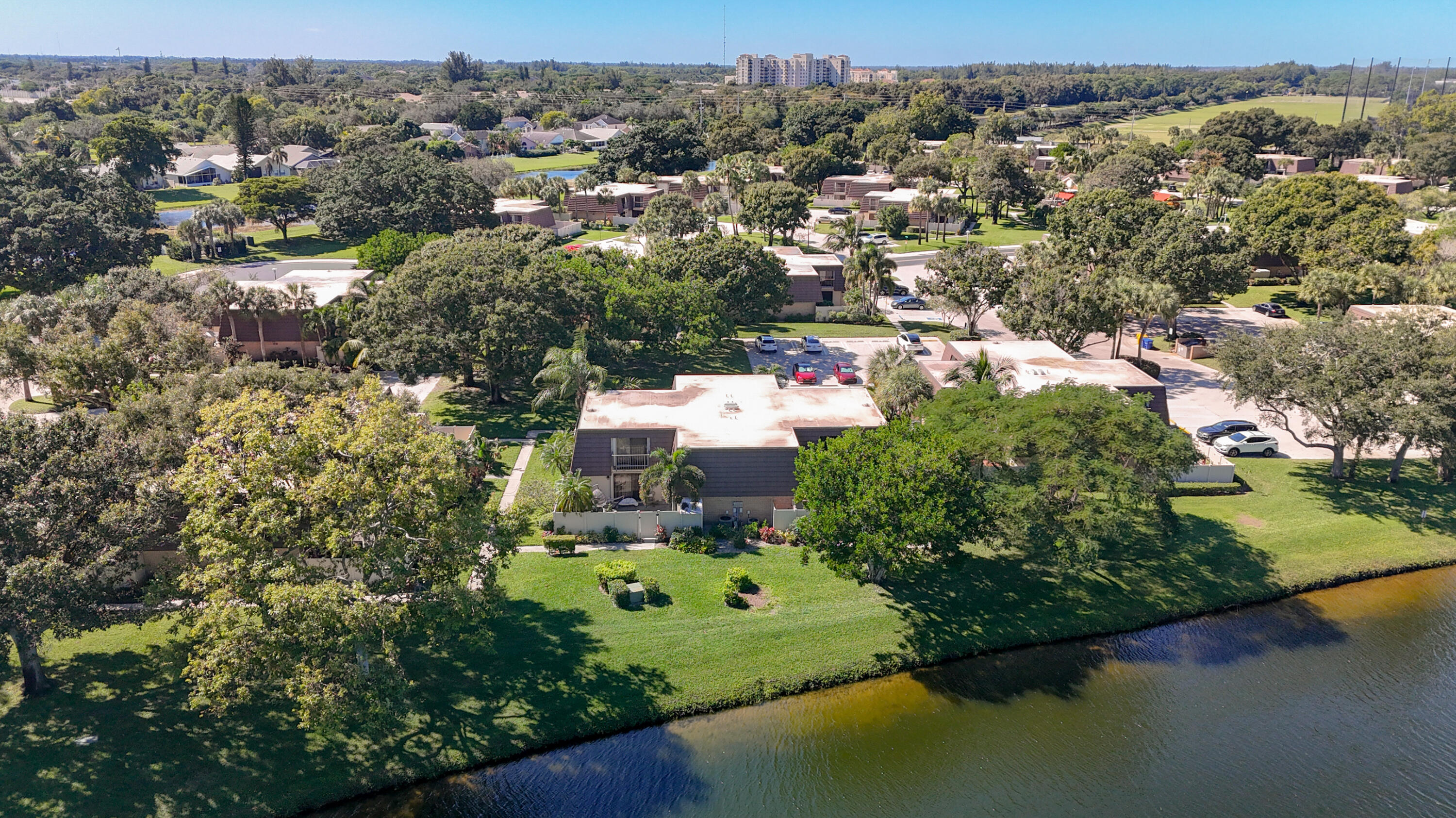 HERITAGE VILLAGE OF P B L - Residential