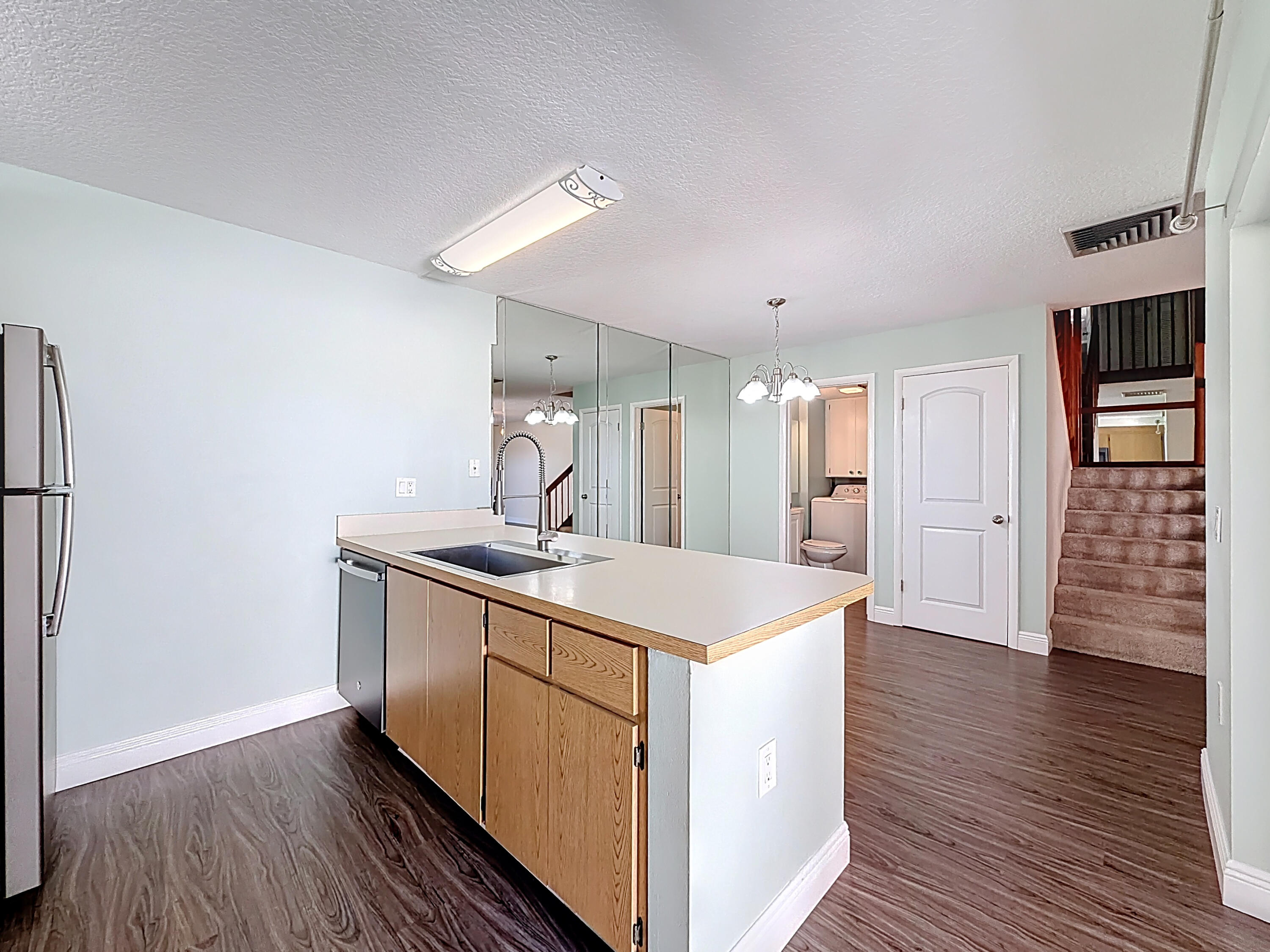 HERITAGE VILLAGE OF P B L - Residential