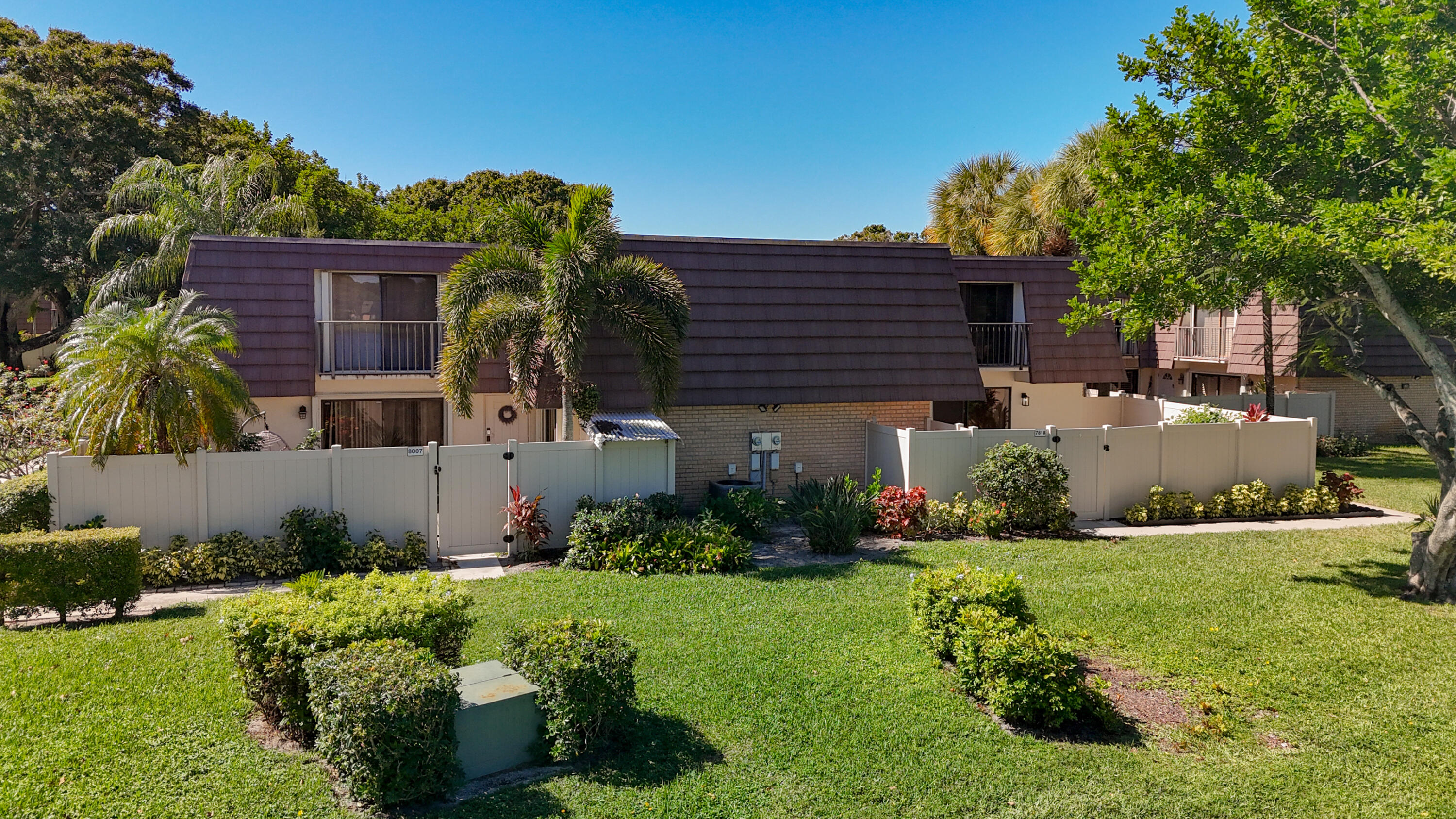 HERITAGE VILLAGE OF P B L - Residential