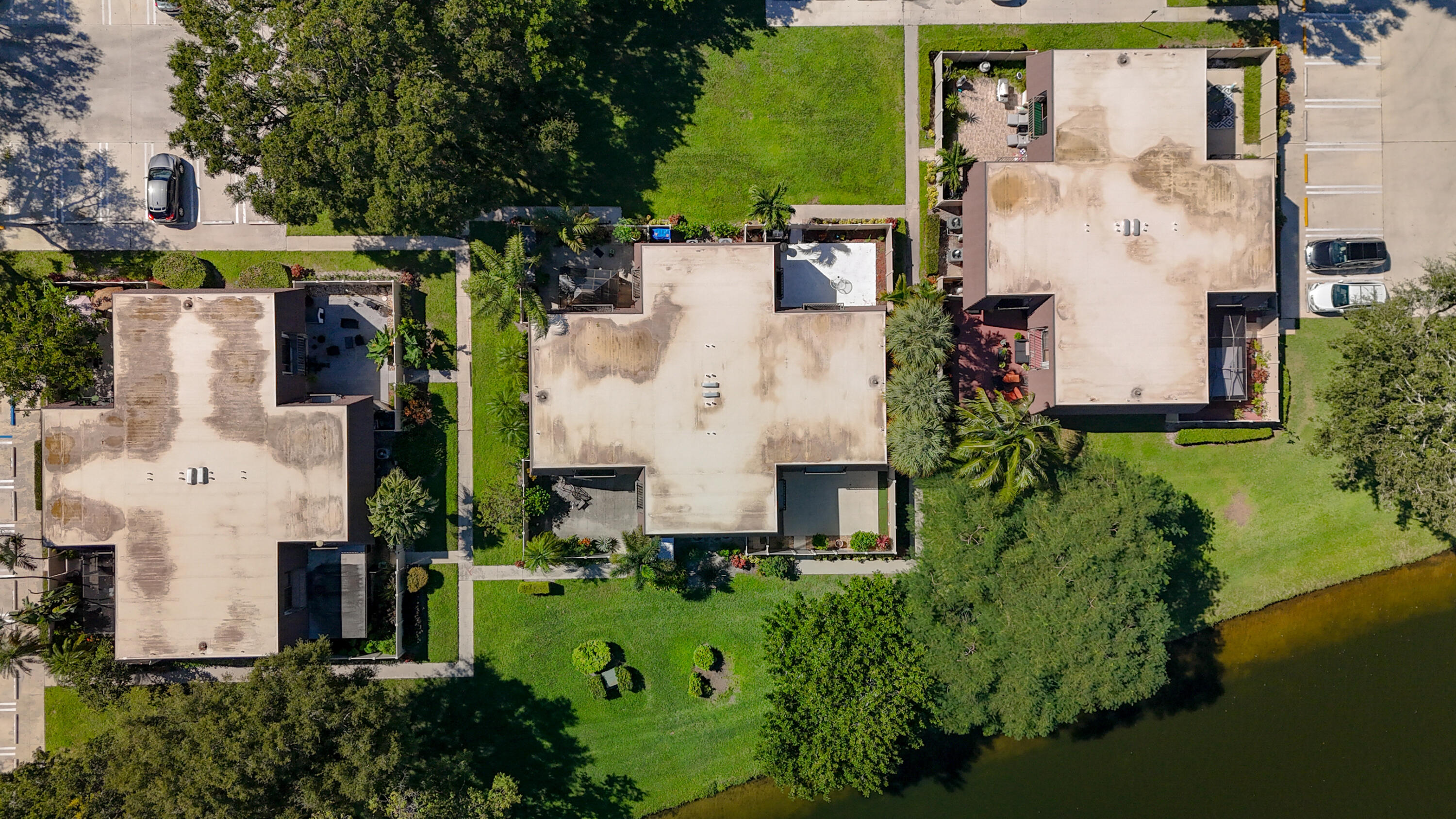 HERITAGE VILLAGE OF P B L - Residential