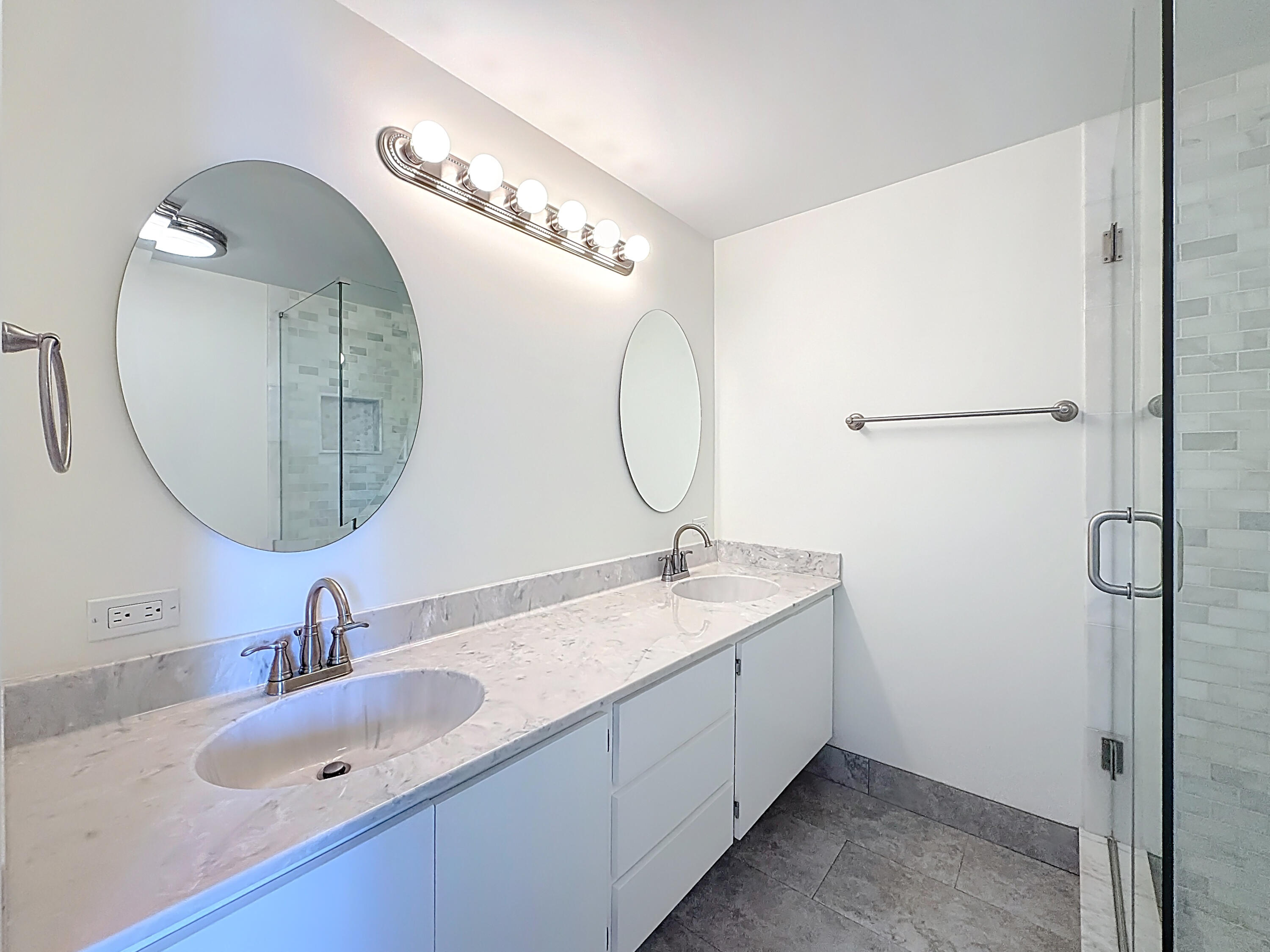 HERITAGE VILLAGE OF P B L - Residential