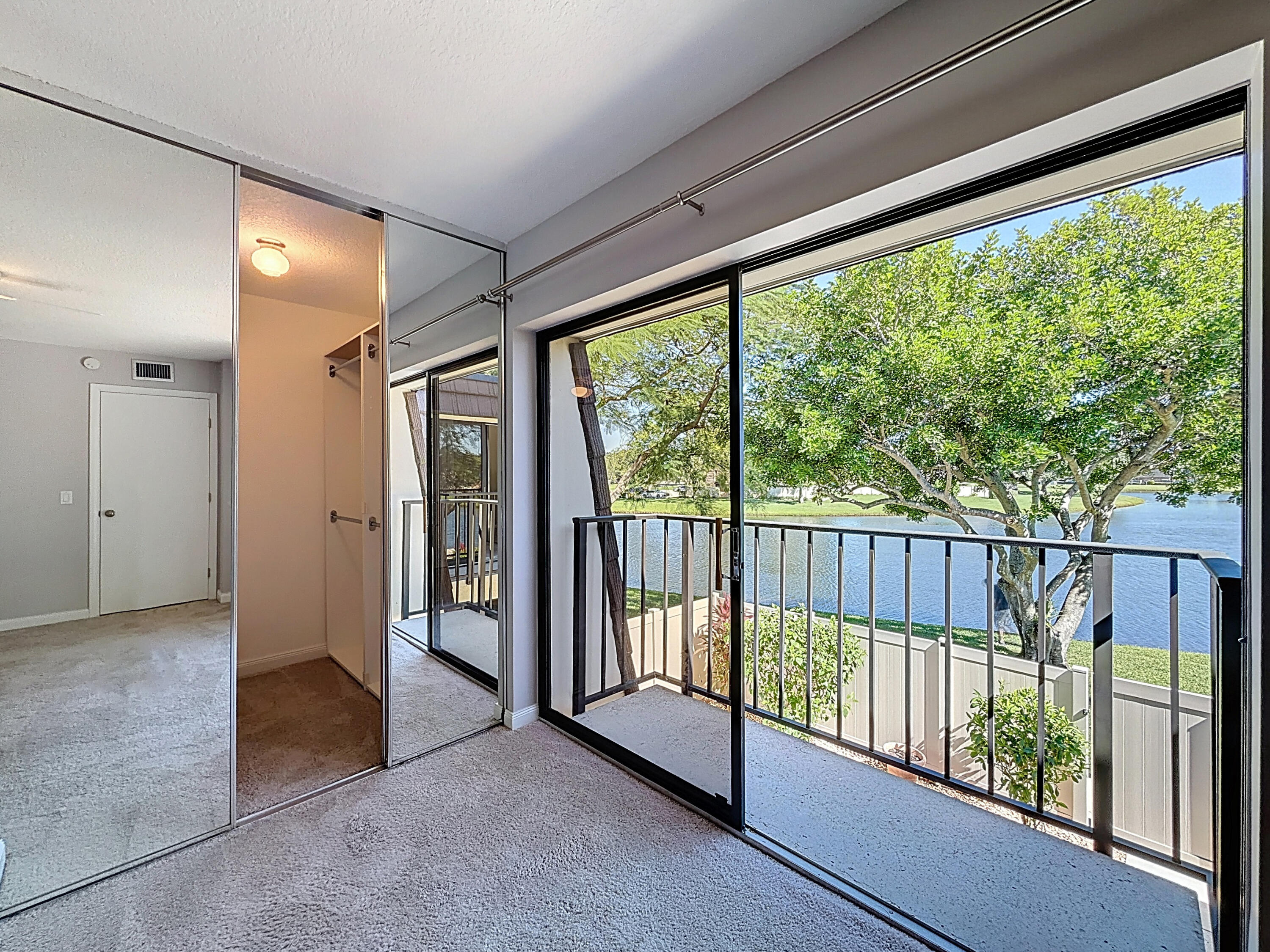 HERITAGE VILLAGE OF P B L - Residential