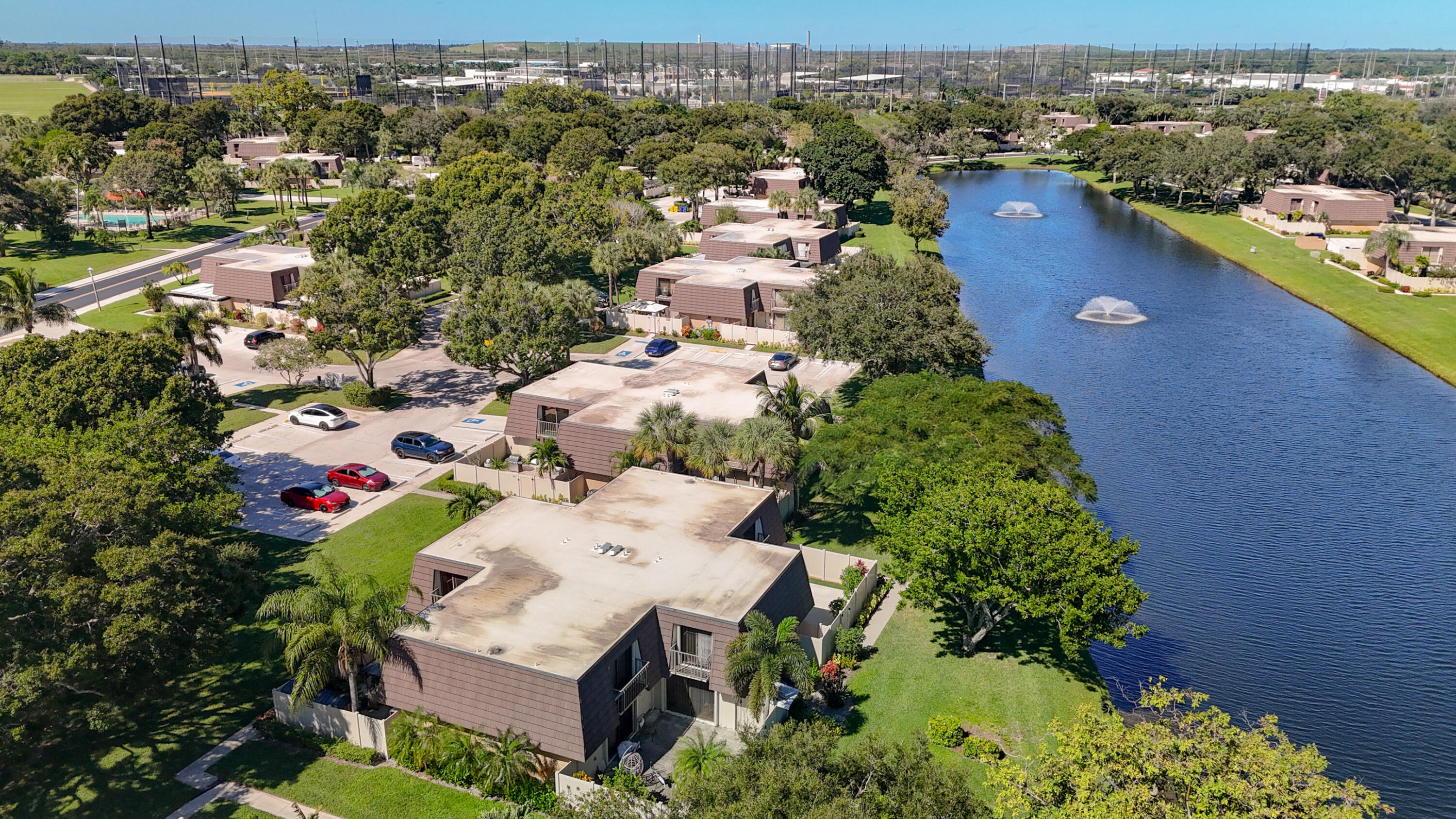 HERITAGE VILLAGE OF P B L - Residential