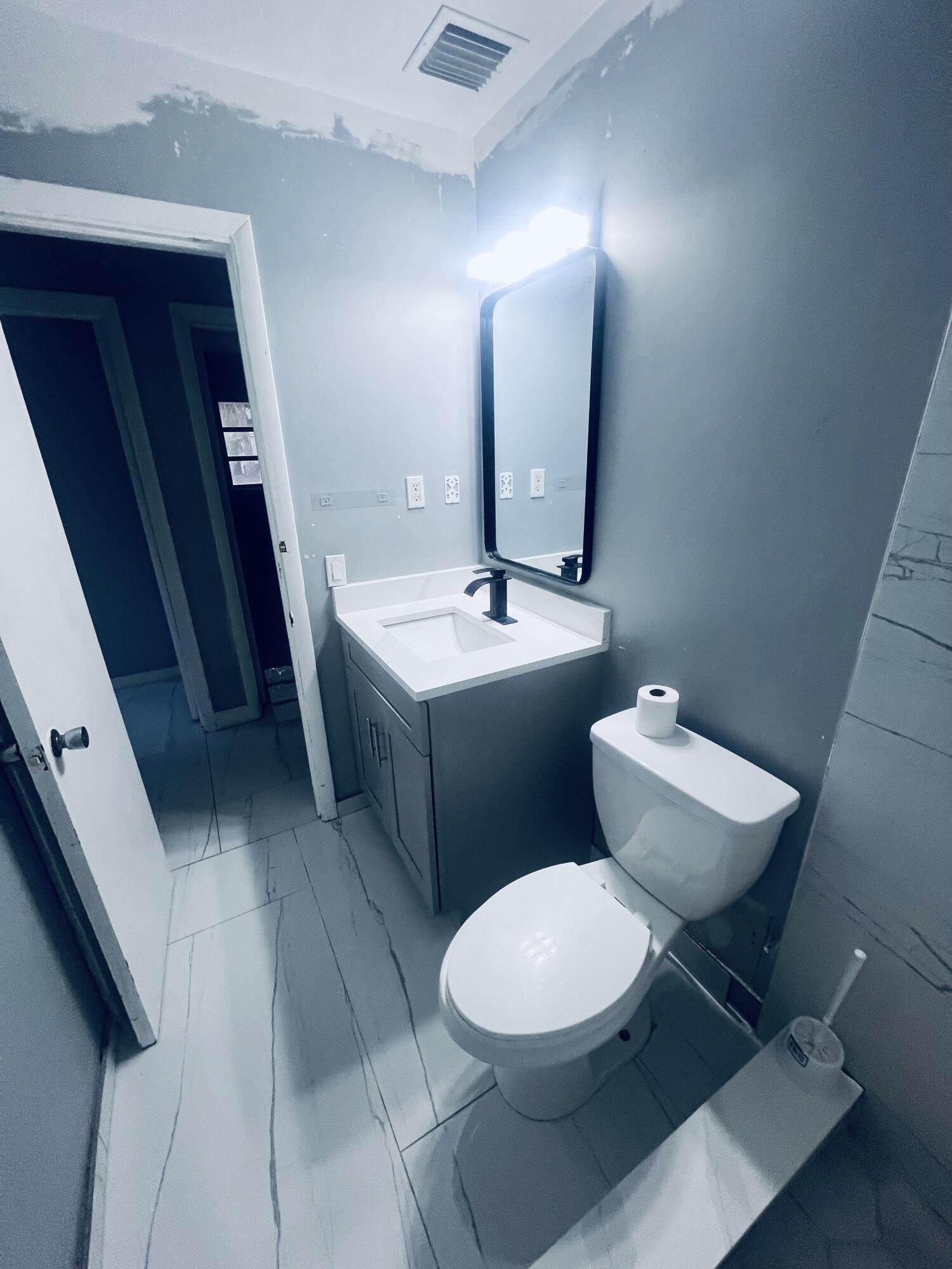 LAKE BELVEDERE ESTATES 3RD ADD - Residential Lease