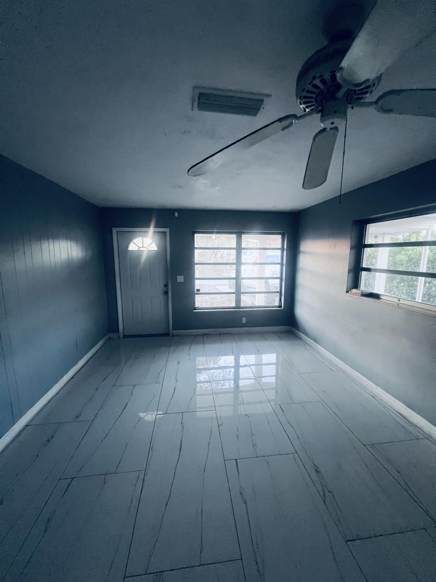 LAKE BELVEDERE ESTATES 3RD ADD - Residential Lease