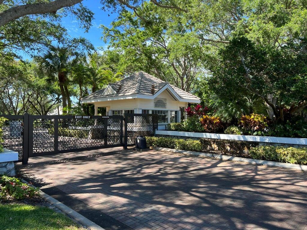 Photo of 18721 SE River Ridge Road, Jupiter, FL 33469 (MLS # R11082667)