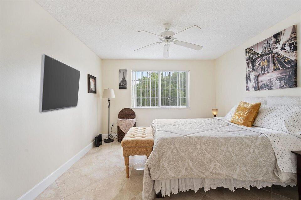 GRAND VIEW AT CRESTWOOD C - Residential Lease