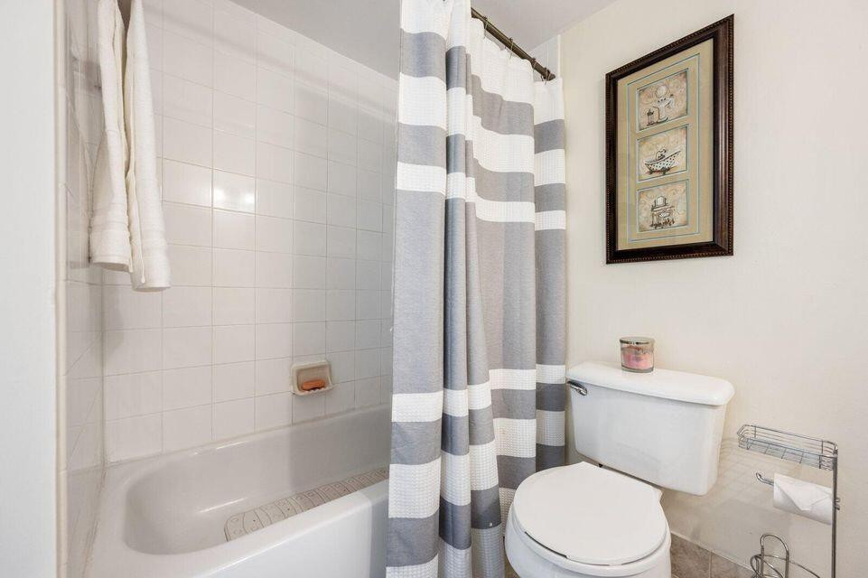 GRAND VIEW AT CRESTWOOD C - Residential Lease