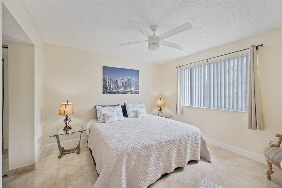 GRAND VIEW AT CRESTWOOD C - Residential Lease