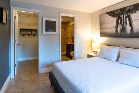 Tiny photo for 1401 NE 17th Way, Fort Lauderdale, FL 33304 (MLS # B26048391)