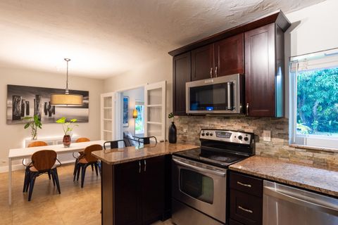 Tiny photo for 1401 NE 17th Way, Fort Lauderdale, FL 33304 (MLS # B26048391)
