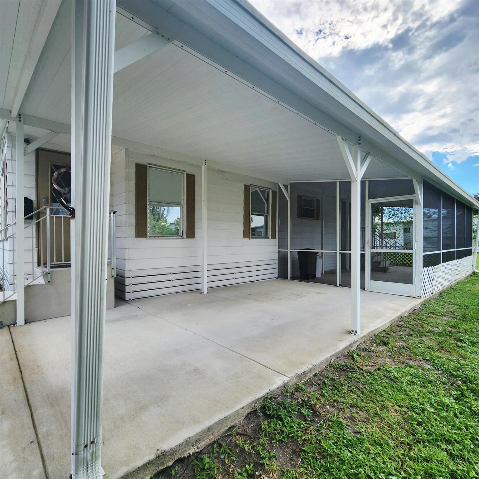 Spanish Lakes One Leaseho - Residential