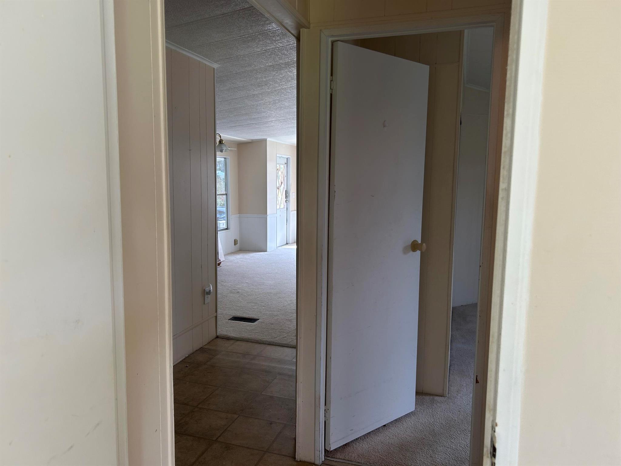 Spanish Lakes One Leaseho - Residential