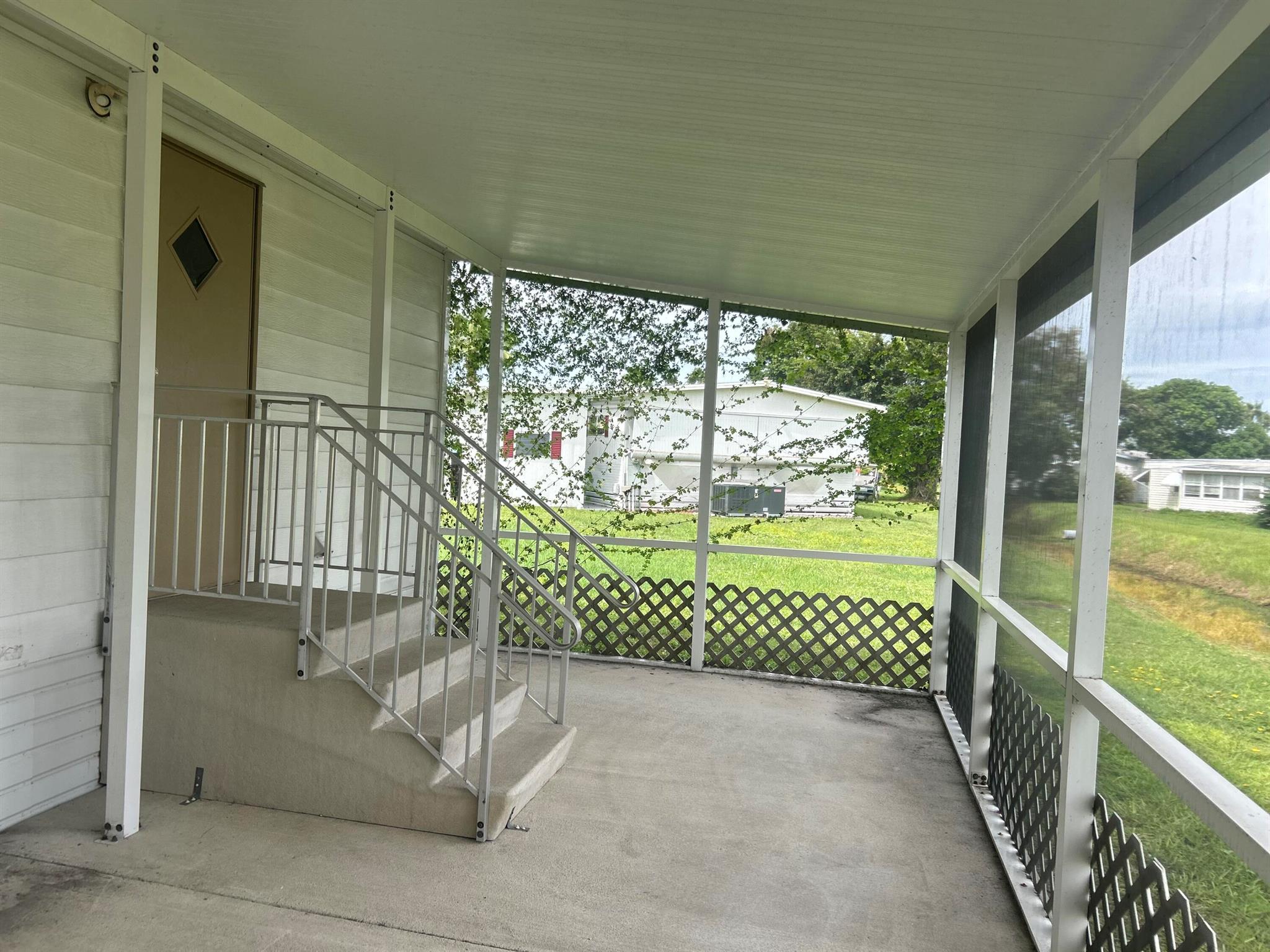 Spanish Lakes One Leaseho - Residential