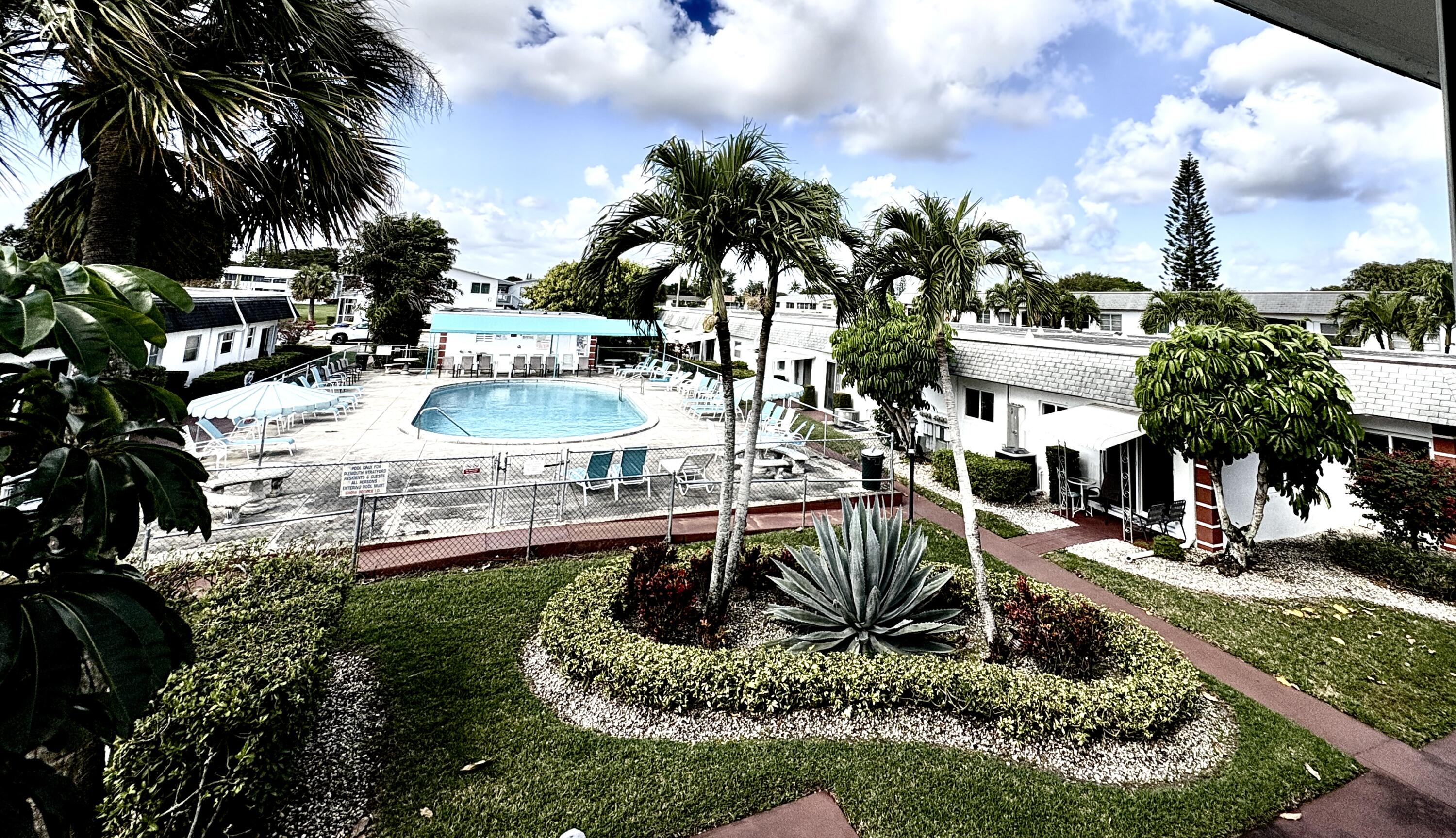 STRATFORD CONDO - Residential