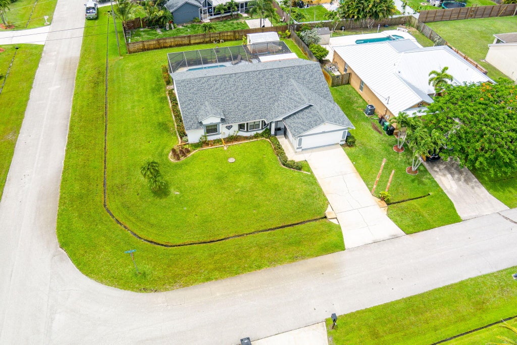 Photo of 2690 SE Creston Lane, Port Saint Lucie, FL 34952 (MLS # R11105246)