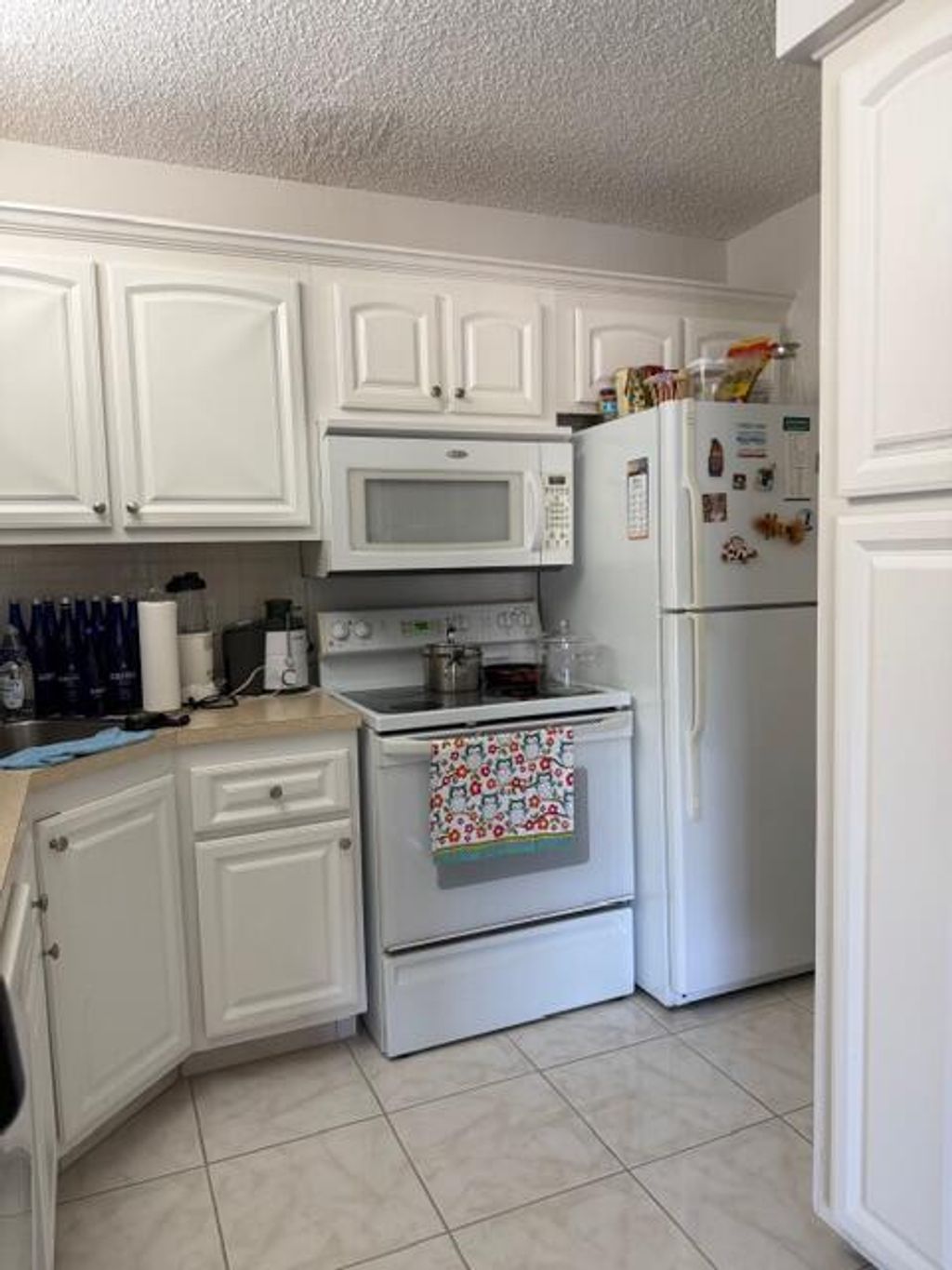 Photo of 812 Sky Pine Way #D2, Greenacres, FL 33415 (MLS # B26003168)