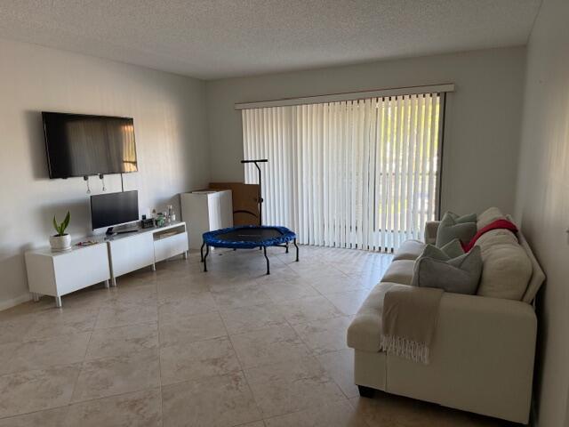 PINE RIDGE NORTH VILLAGE IV CONDO - Residential